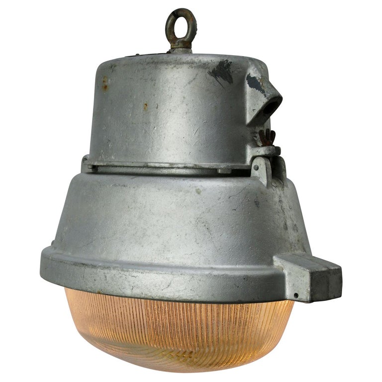 Gray Aluminum Vintage Industrial Oval Holophane Glass Street Light For