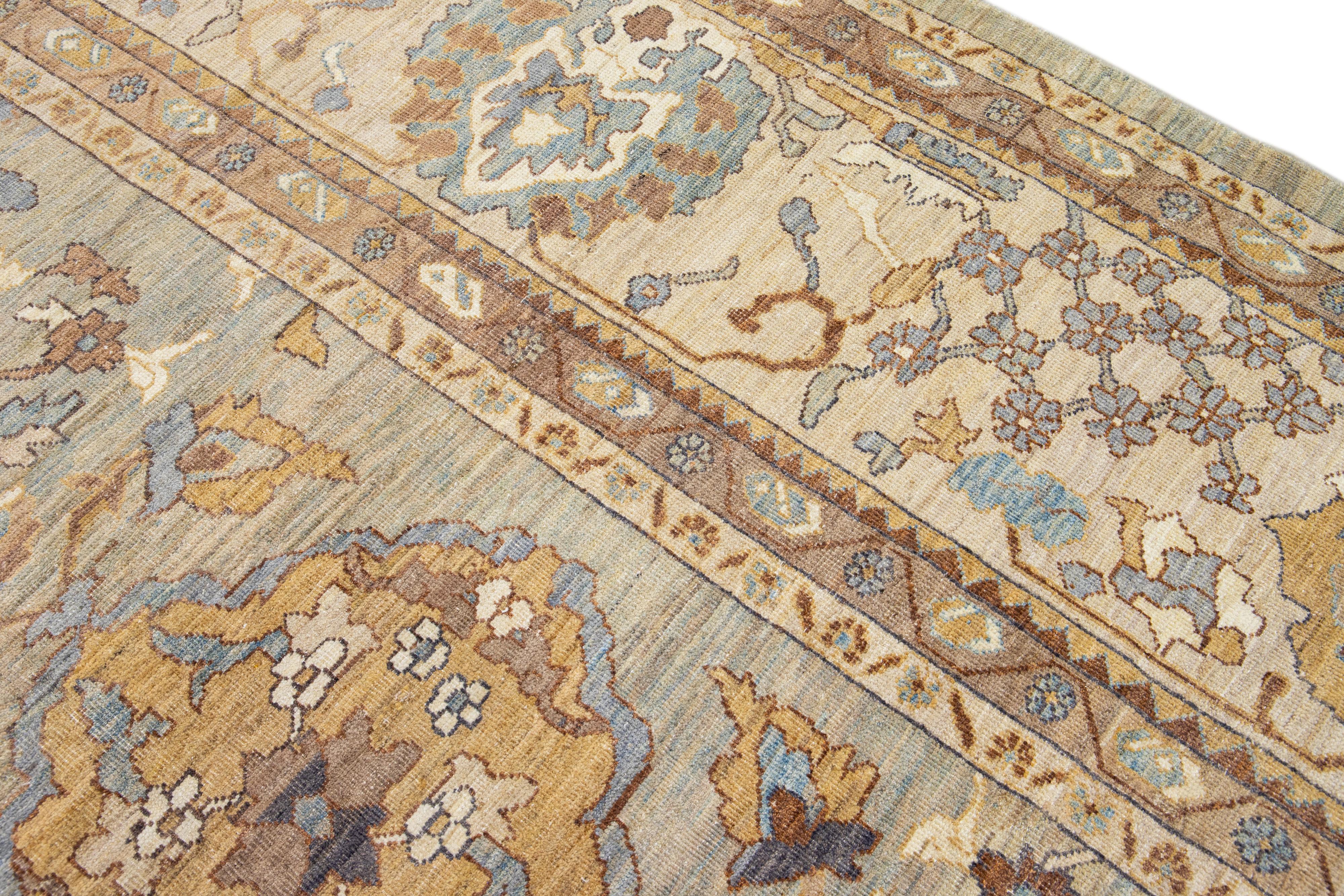 Moderner handgefertigter Sultanabad Oversize-Teppich aus geblümter Wolle in Grau und Beige (21. Jahrhundert und zeitgenössisch) im Angebot