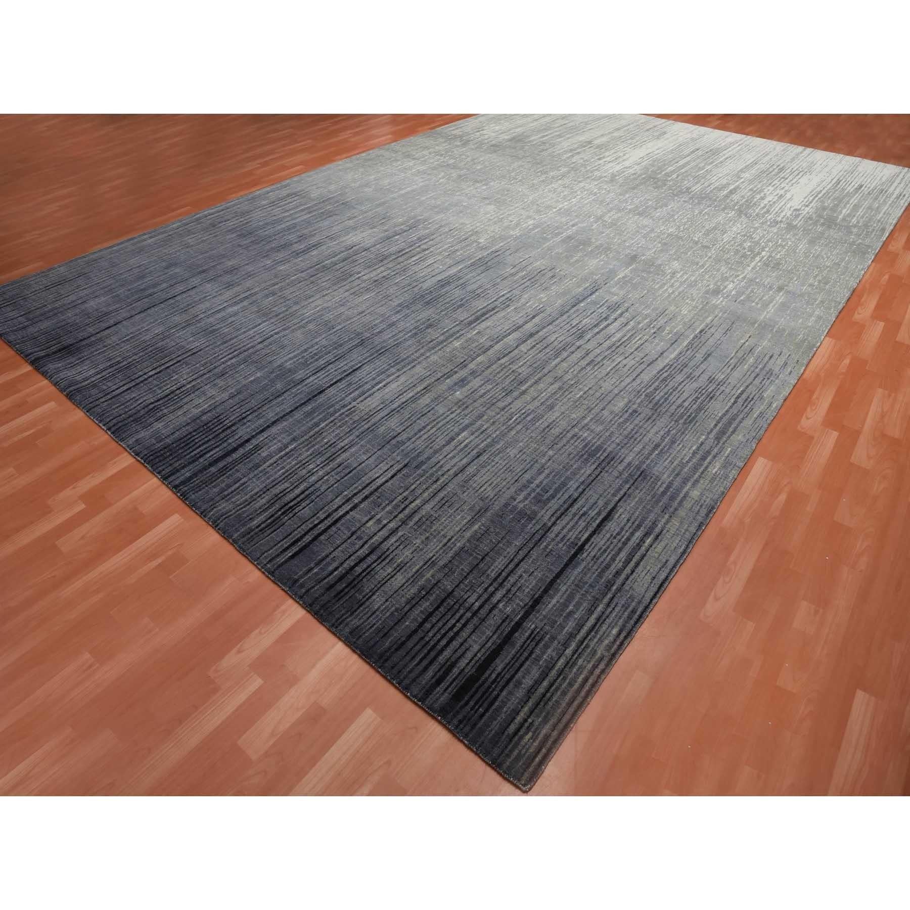 Handgeknüpfter moderner übergroßer orientalischer Teppich in Grau und Schwarz in Ombre-Design aus Wolle in Übergröße (Moderne) im Angebot