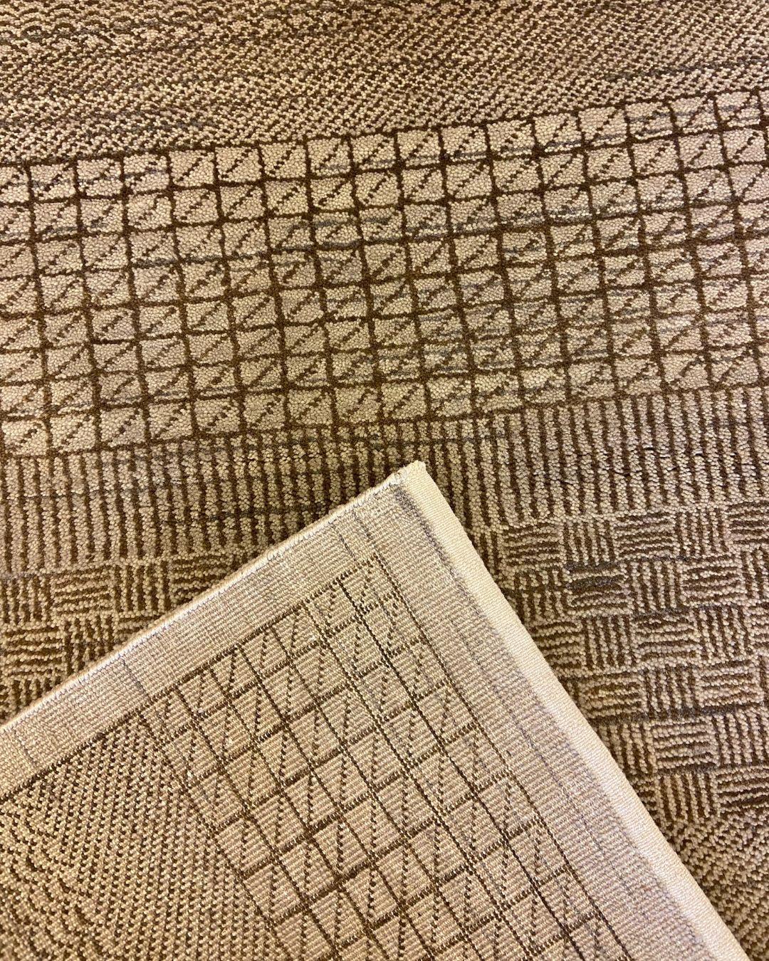 Gray and Brown Wool Minimalist Persian Rug with Geometric Patterns, 3' x 5' For Sale 3