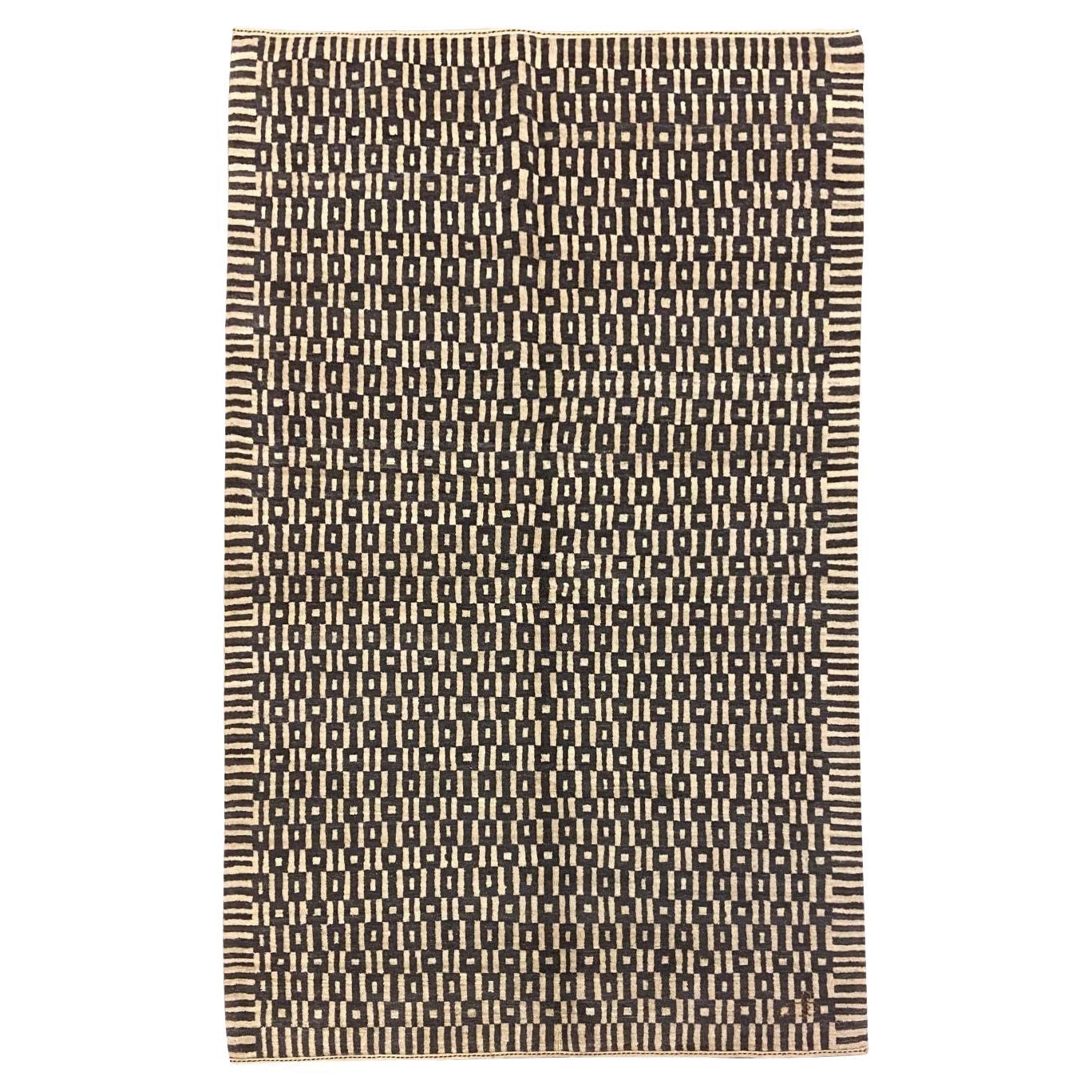 Gray and Cream Wool Art Deco Persian Rug, 4' x 6'