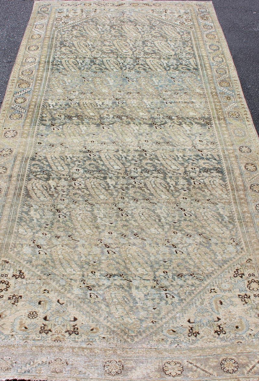 Early 20th Century Gray and Earth Tones Paisley Design Gallery Malayer Rug with Paisley Design