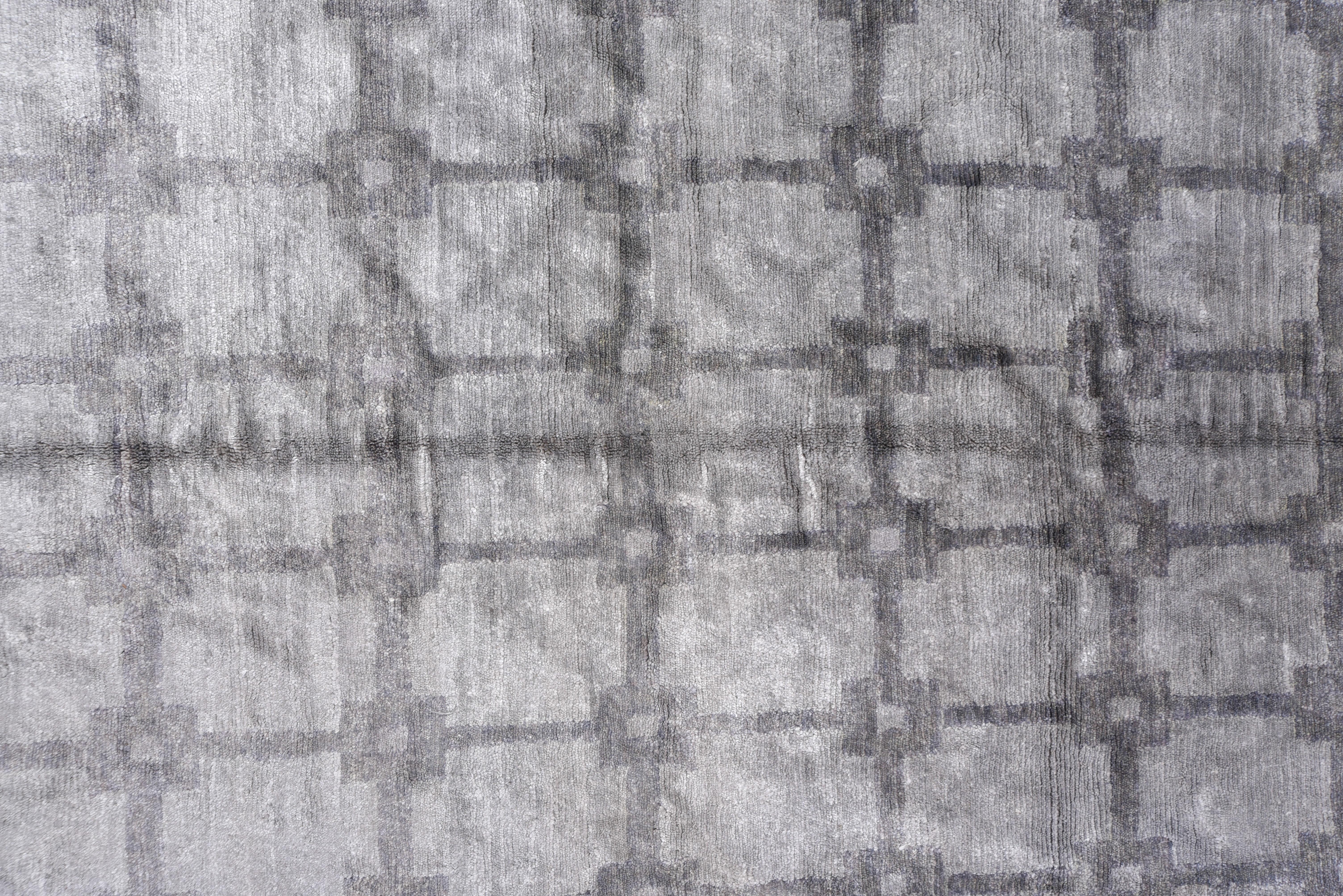 Hand-Knotted Gray and Silver Modern Hand Knotted Viscose Carpet For Sale