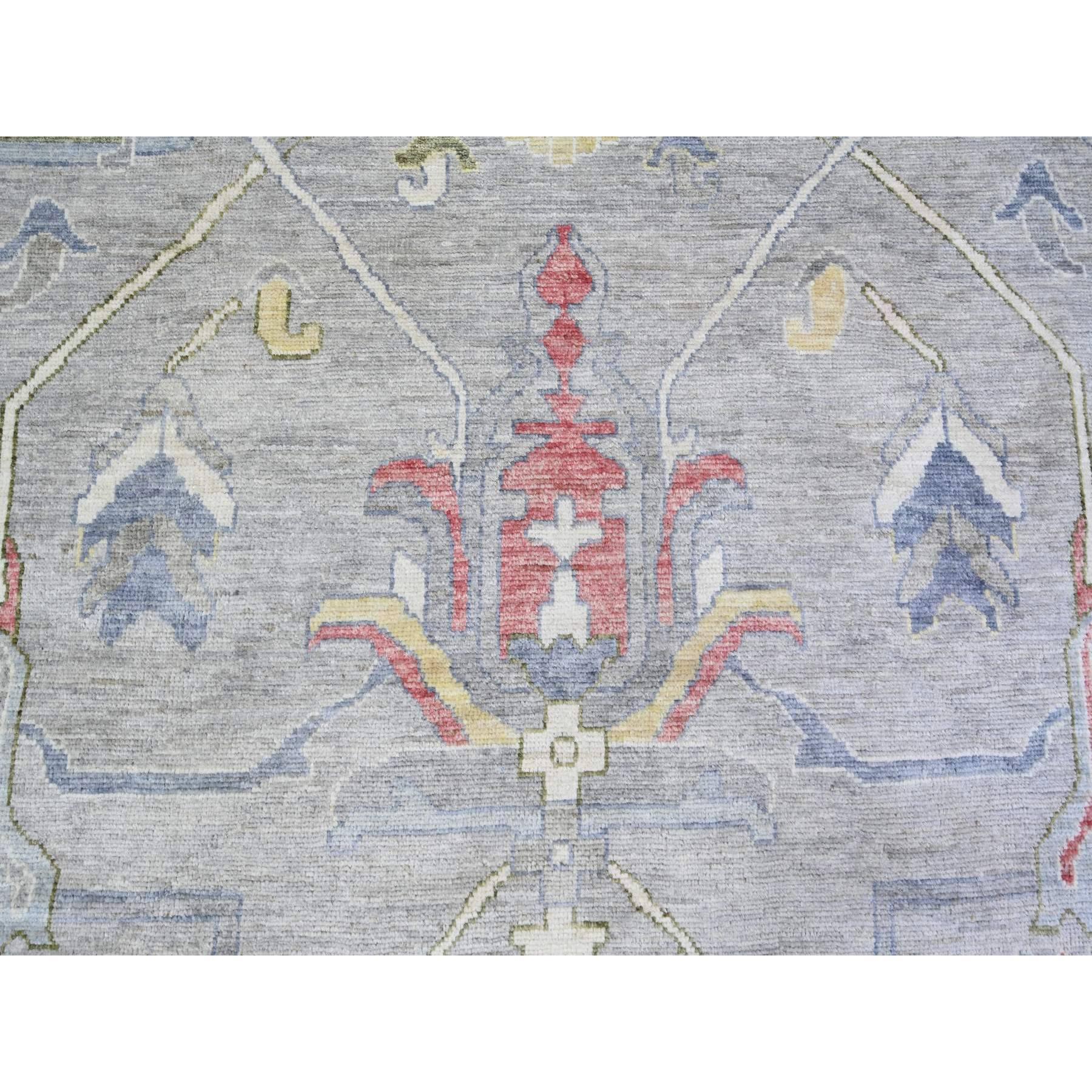 Tapis oriental gris Angora Oushak à motif coloré noué à la main 12'2