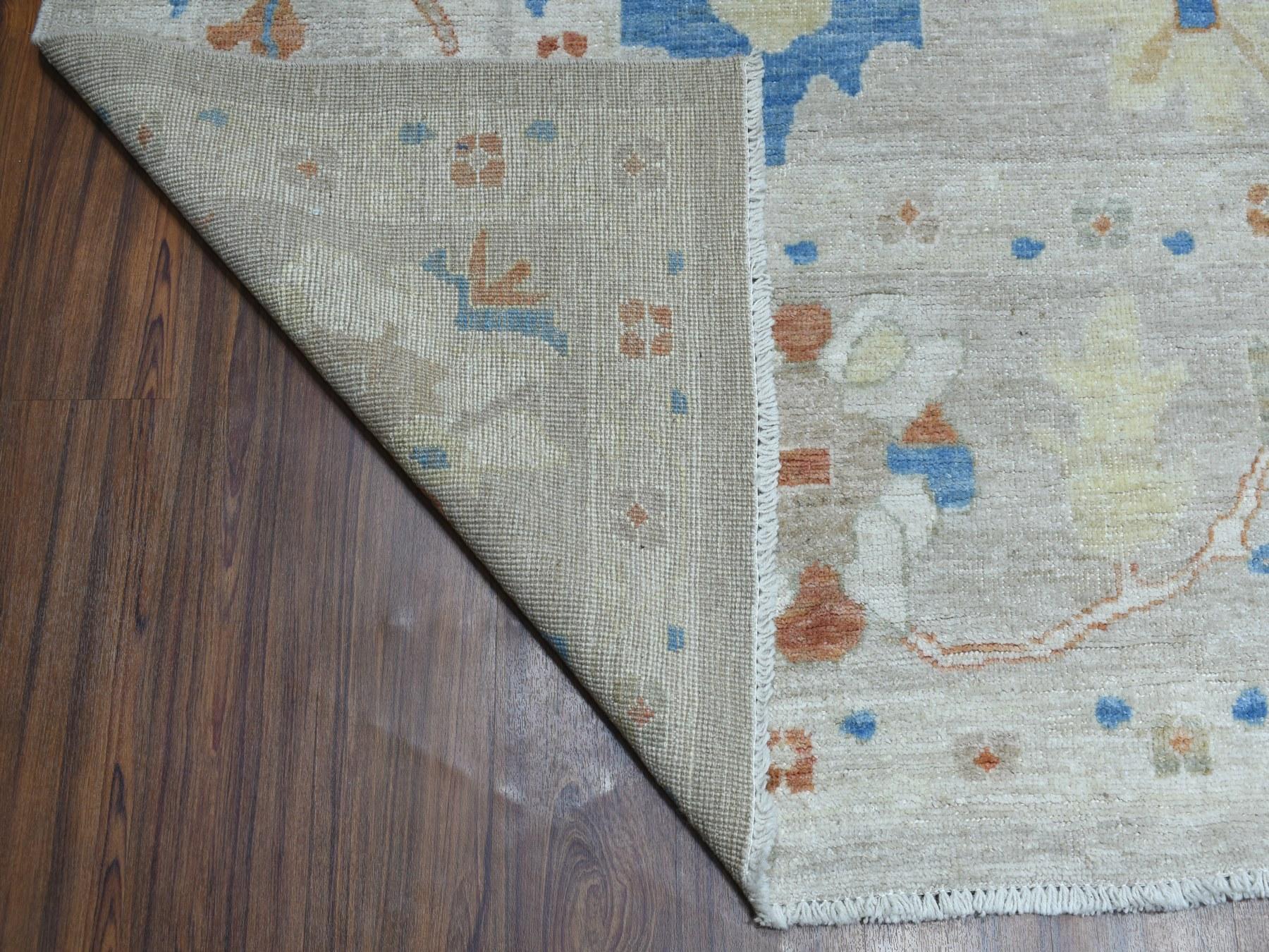 Gray Angora Oushak Hand Knotted Pure Wool Oriental Rug In Good Condition In Carlstadt, NJ