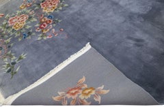 Tappeto grigio antico Art Deco cinese in lana floreale fatto a mano