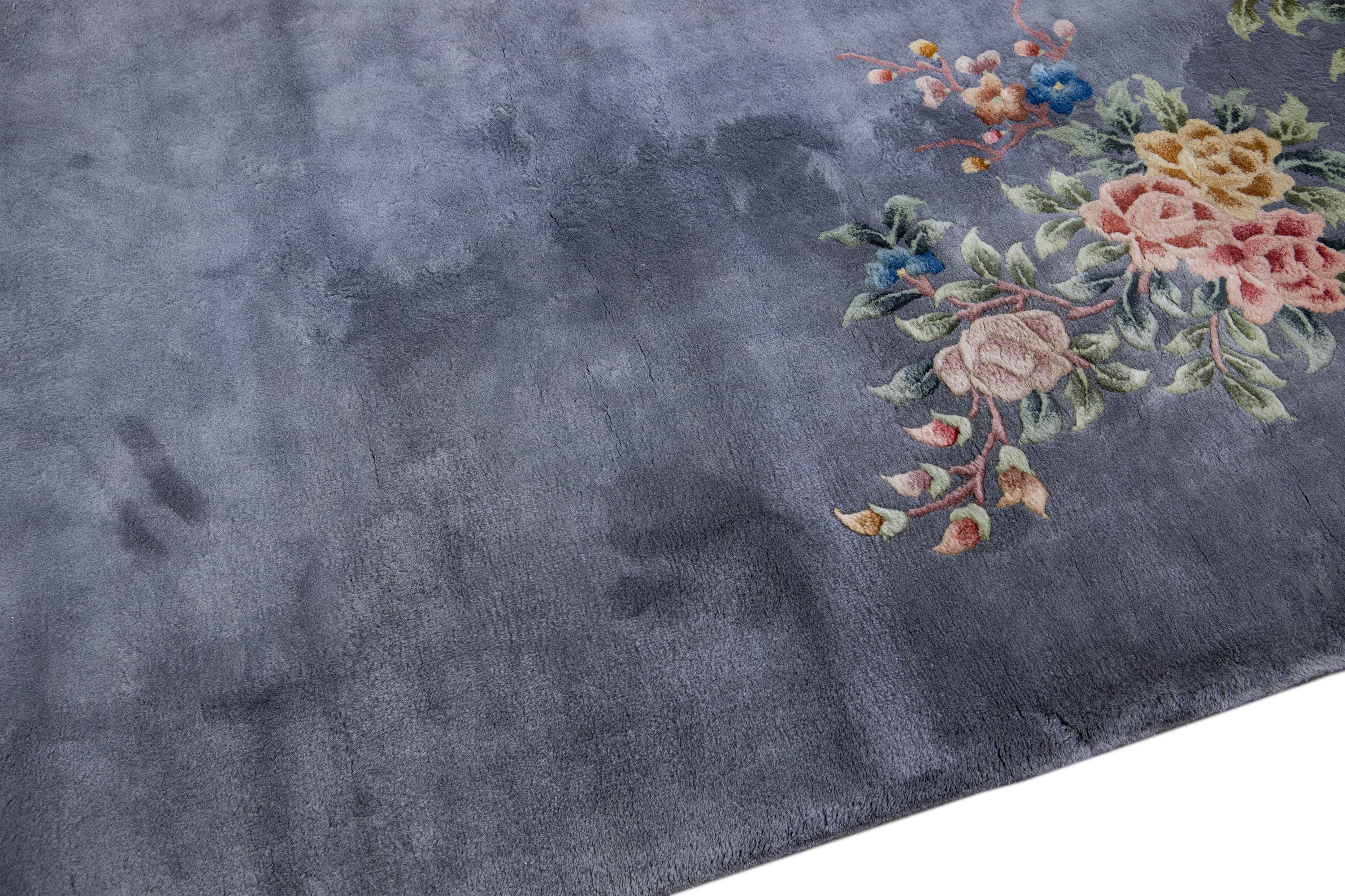 Gray Antique Art Deco Chinese Handmade Floral Wool Rug For Sale 2