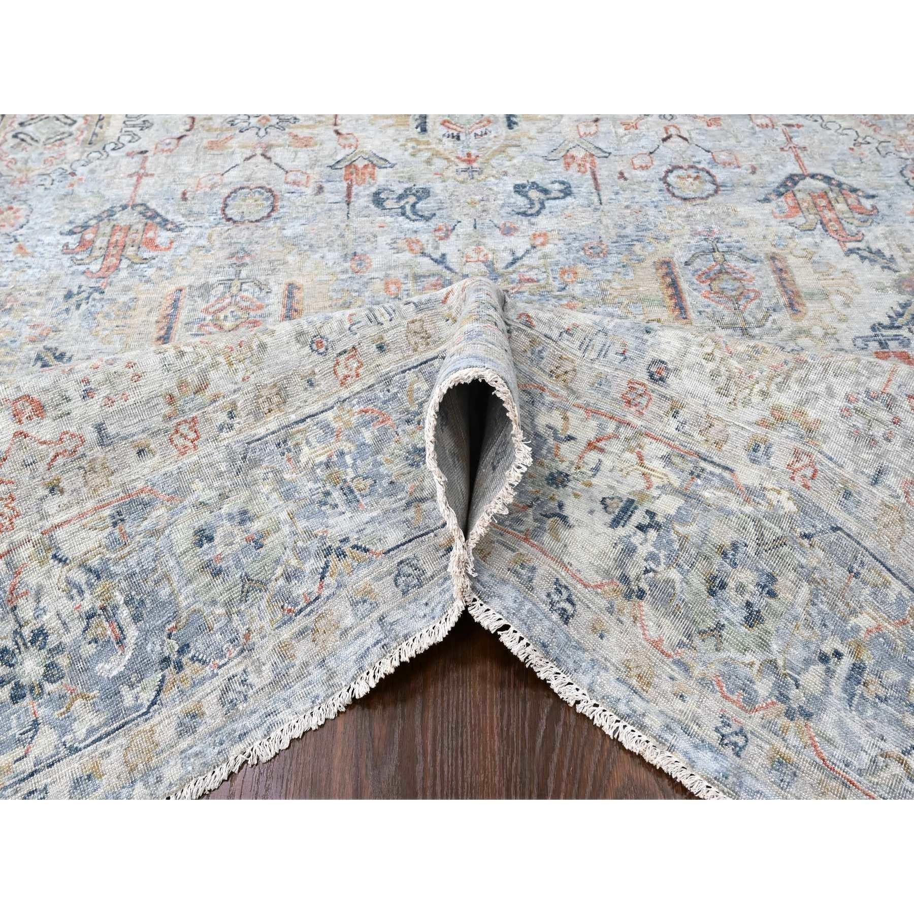 Gray Antiqued Persian Ziegler Mahal Design Distressed 100% Wool Hand Knotted Rug (Handgeknüpft) im Angebot