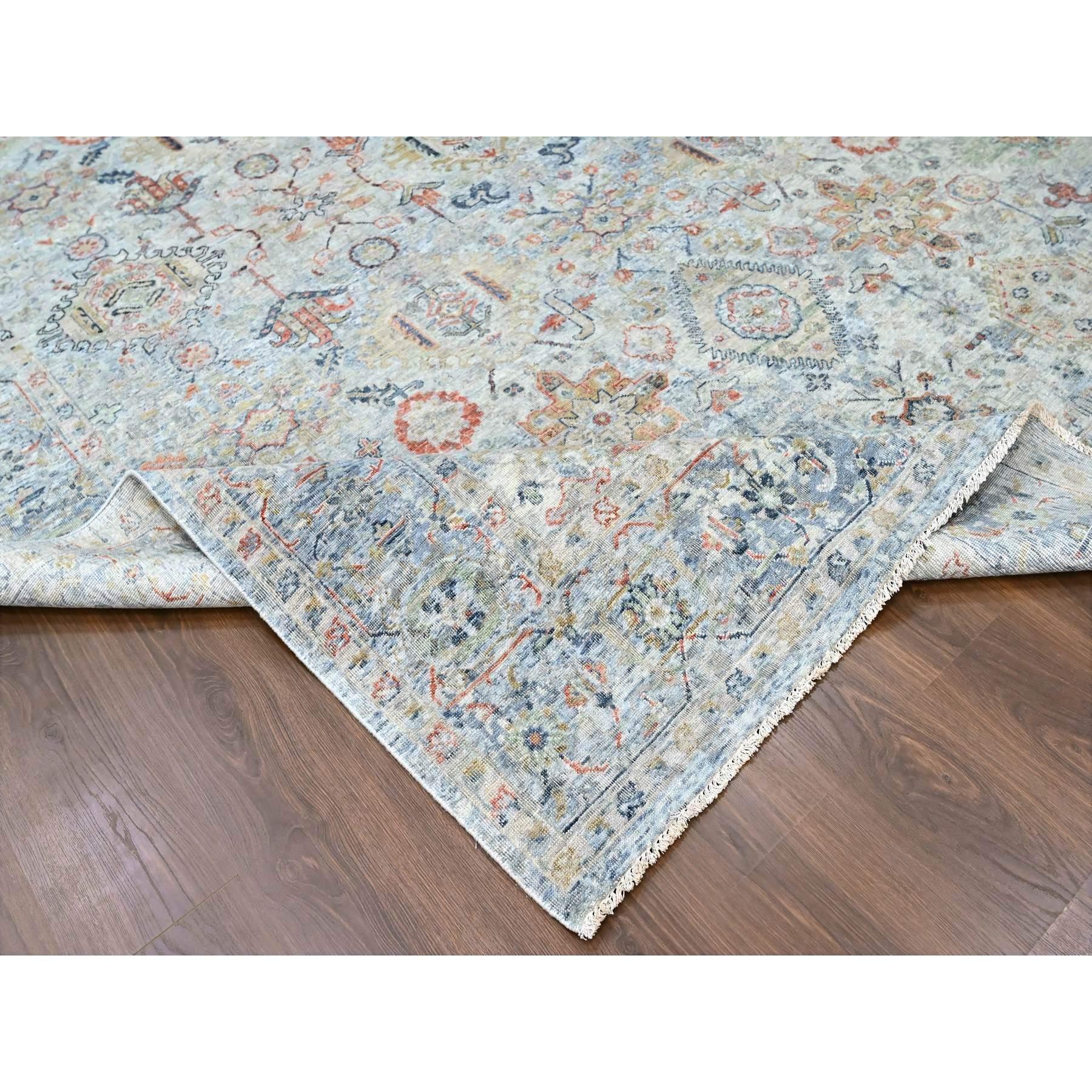Gray Antiqued Persian Ziegler Mahal Design Distressed 100% Wool Hand Knotted Rug im Zustand „Neu“ im Angebot in Carlstadt, NJ