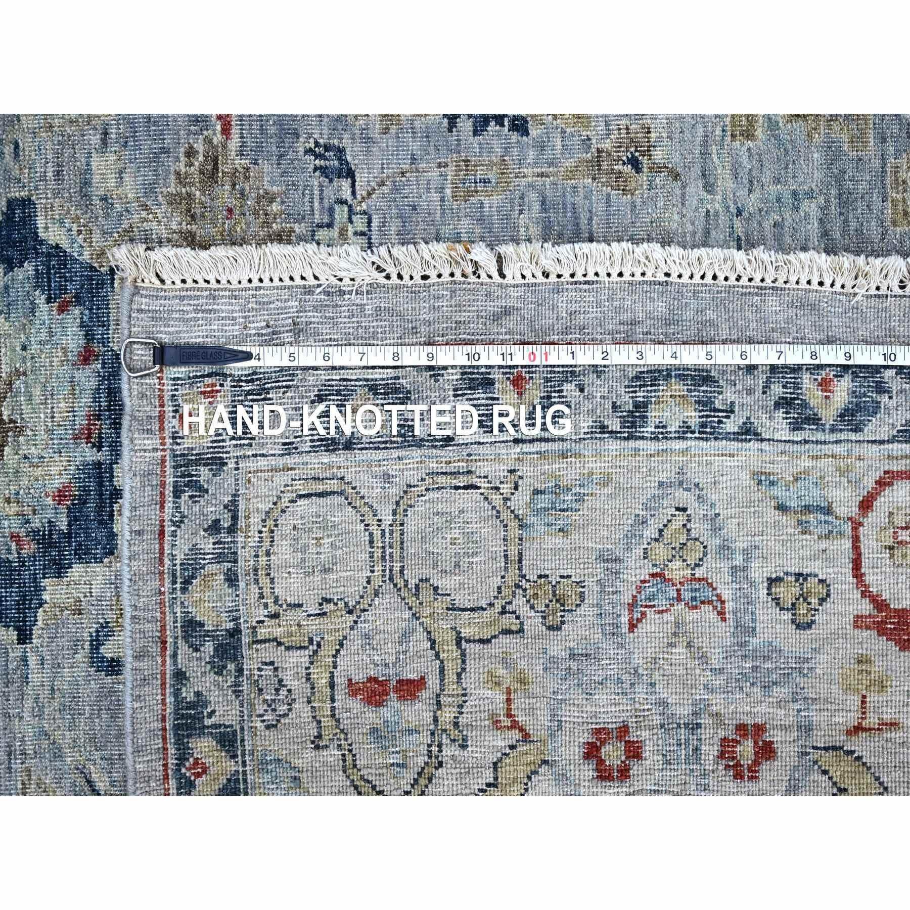 Grauer handgeknüpfter Teppich in antikem Täbris-Design aus reiner Wolle Zero Pile 8'2