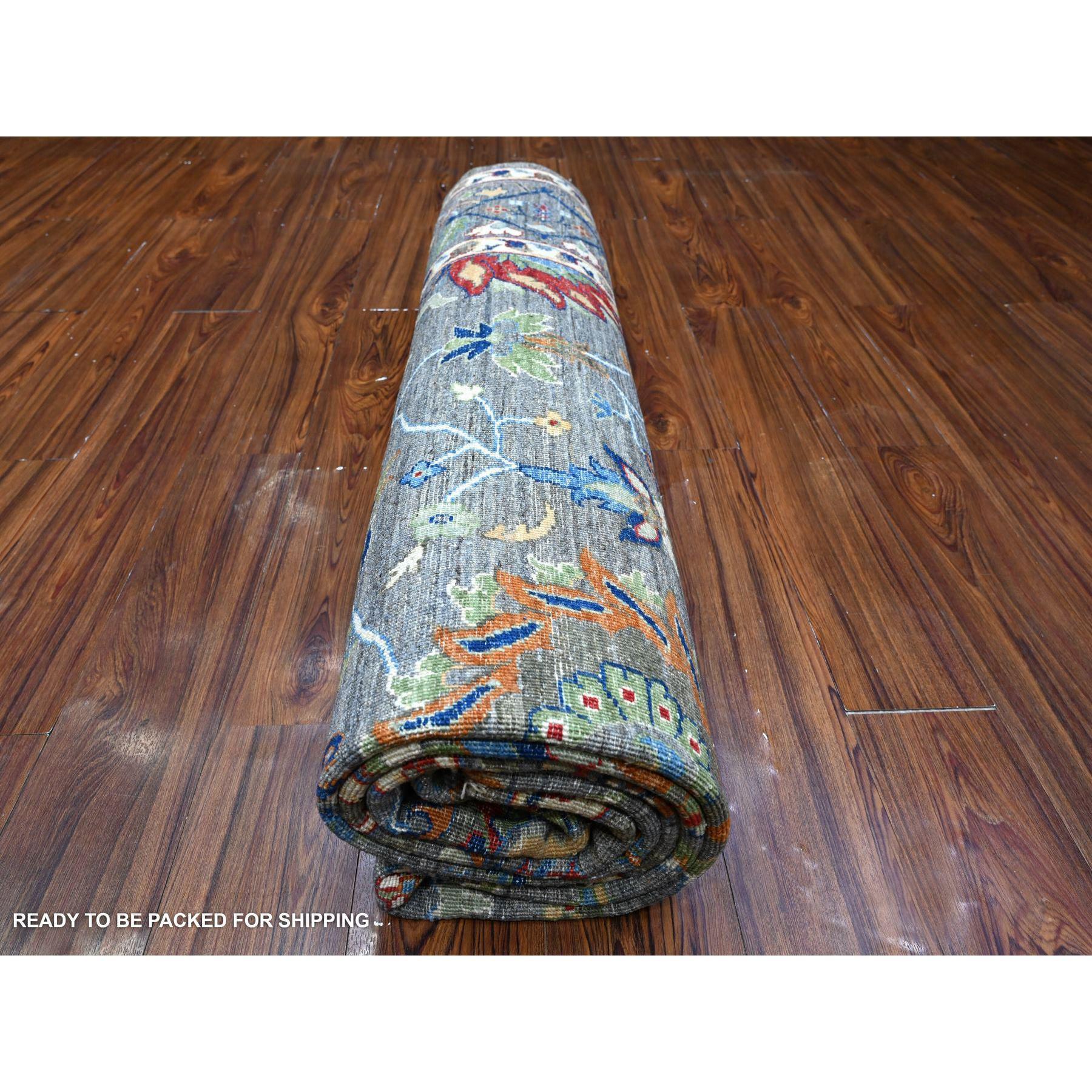 Tapis oriental gris Aryana Ziegler Mahal motif noué à la main 8'1