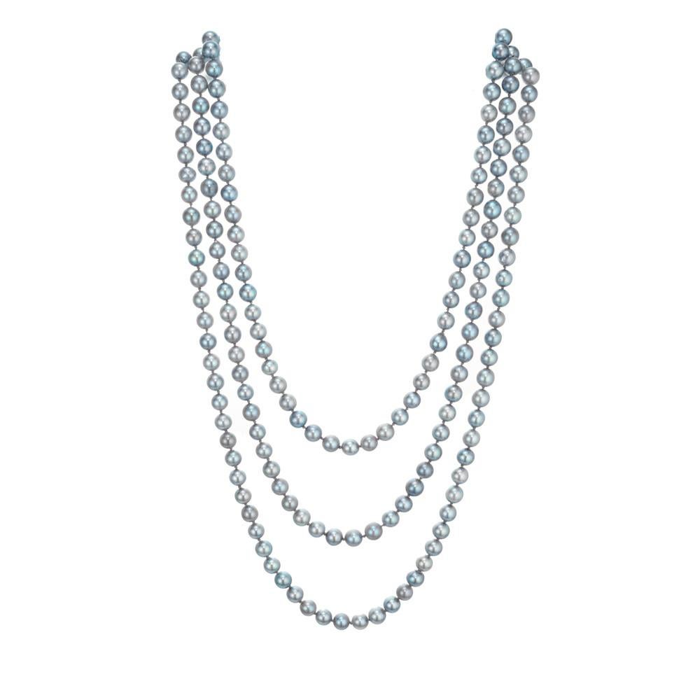 Gray Black Dyed Akoya Pearl Necklace  In Good Condition For Sale In Stamford, CT