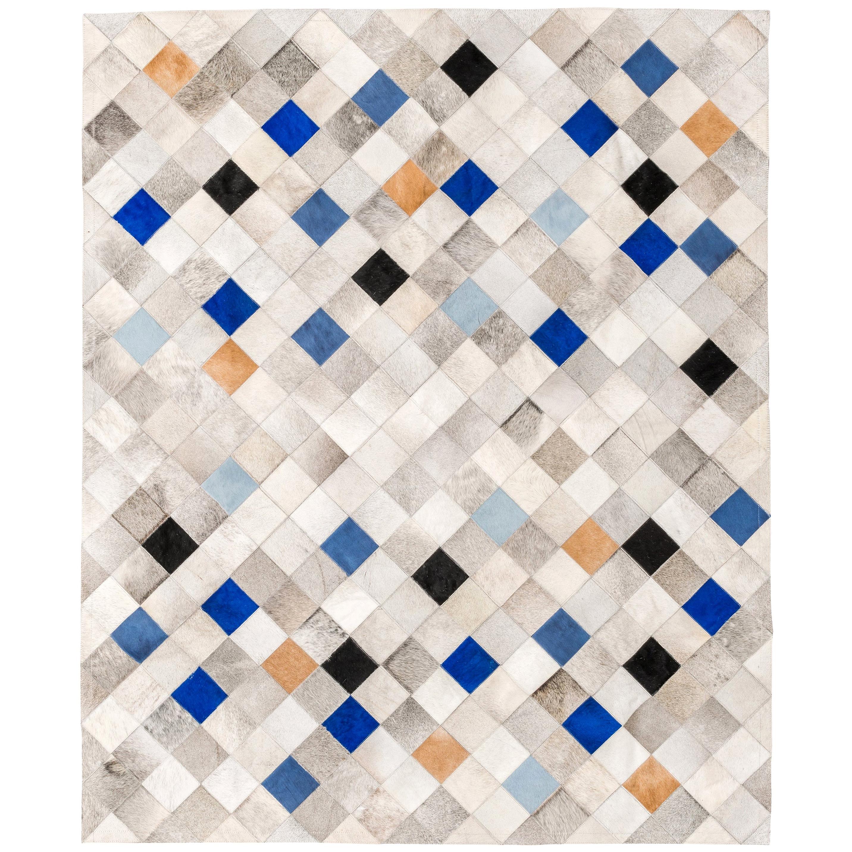 Cowhide-Bodenteppich XX-groß in Grau, Blau und Karamell mit fallenden Quadraten im Angebot