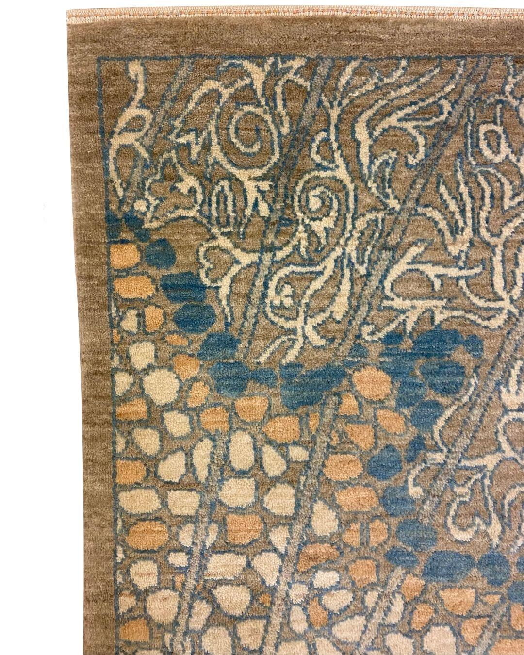 Gray, Blue, and Orange Wool Persian Rug Monarch with Butterfly Design, 4' x 6' In New Condition For Sale In New York, NY