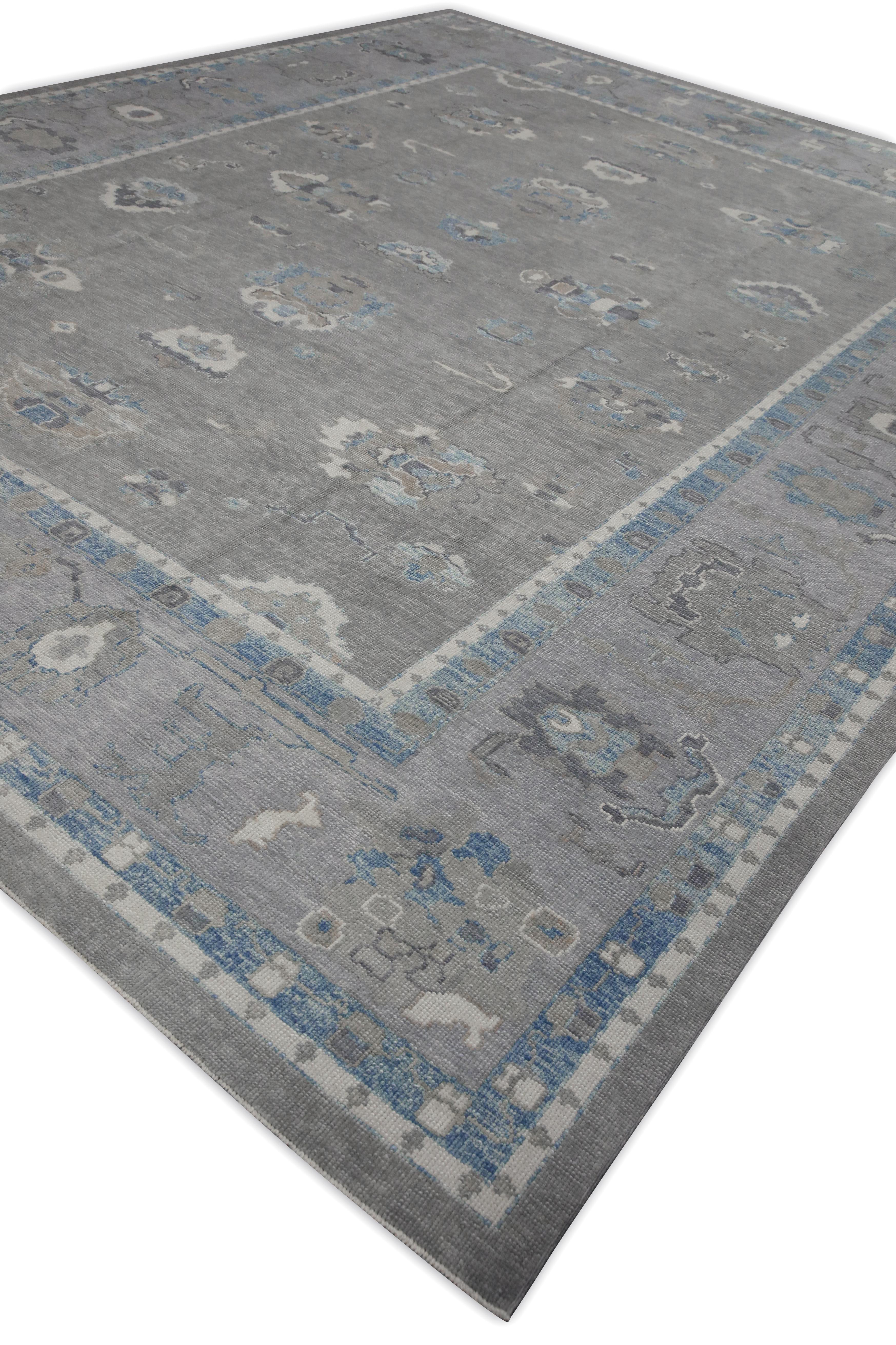 Handgewebter türkischer Oushak-Teppich aus Wolle in Grau & Blau mit Blumenmuster 11'6
