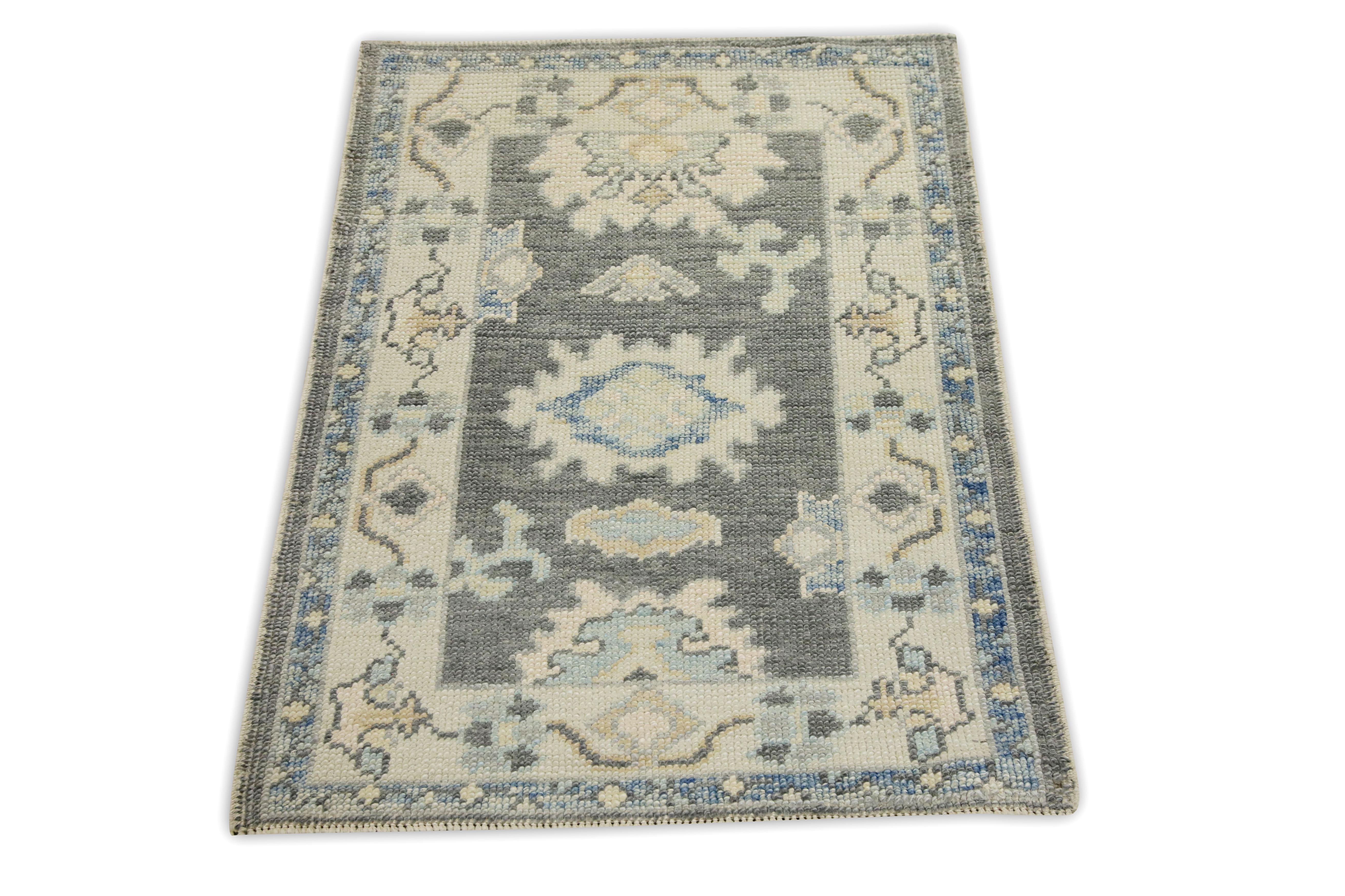 Gray & Blue Floral Design Handwoven Wool Turkish Oushak Rug In New Condition For Sale In Houston, TX