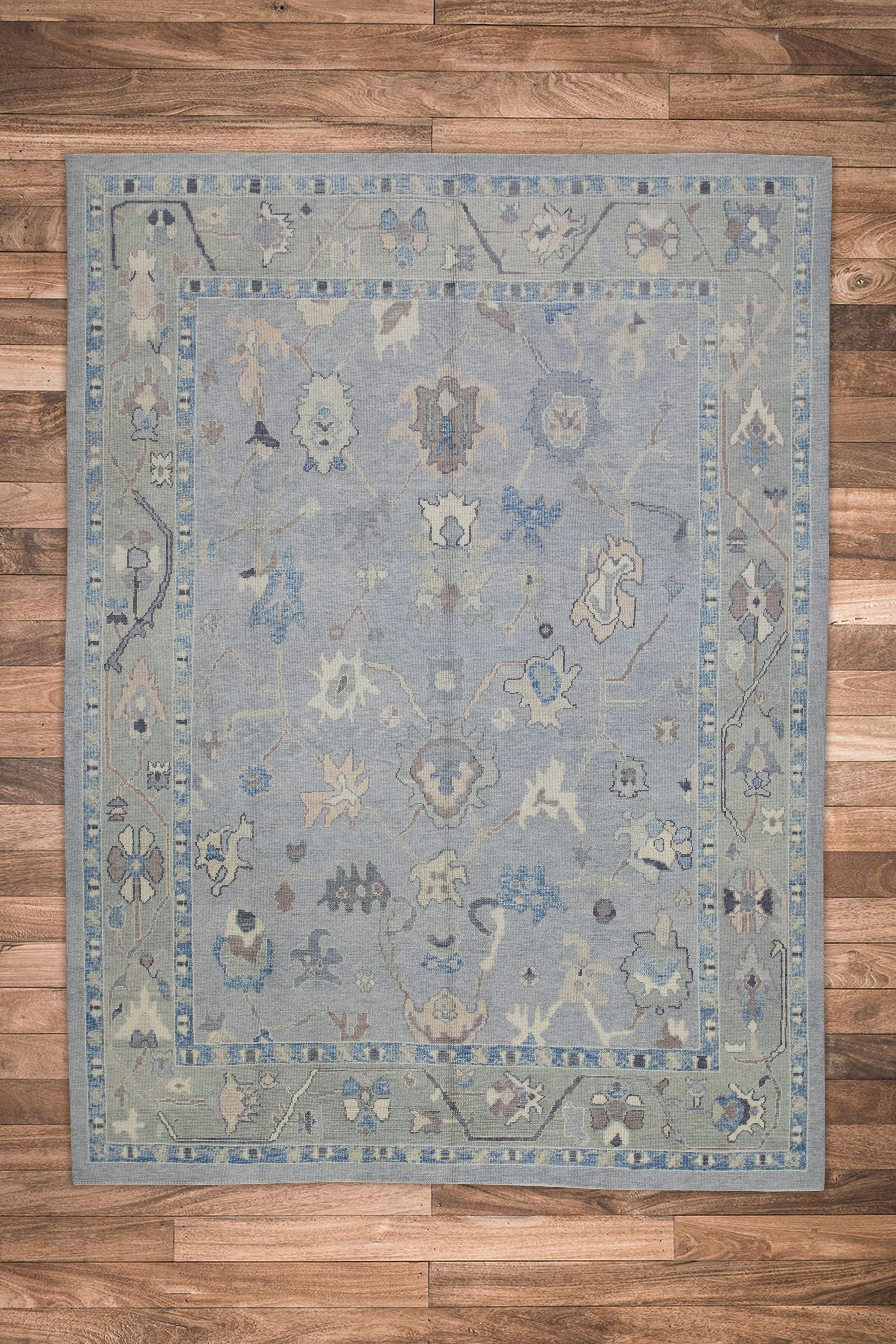 Handgewebter türkischer Oushak-Teppich aus Wolle in Grau & Blau mit Blumenmuster 8'10