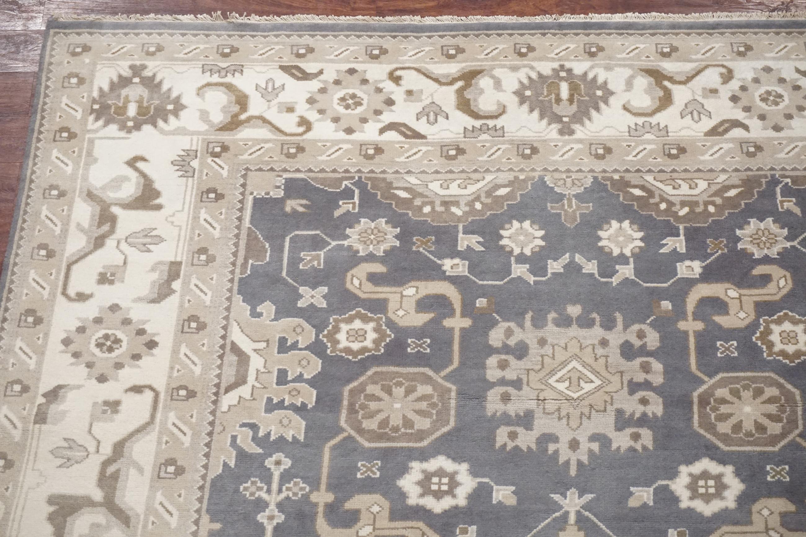 Gray-Blue Vegetable Dyed Oushak In New Condition For Sale In Laguna Hills, CA