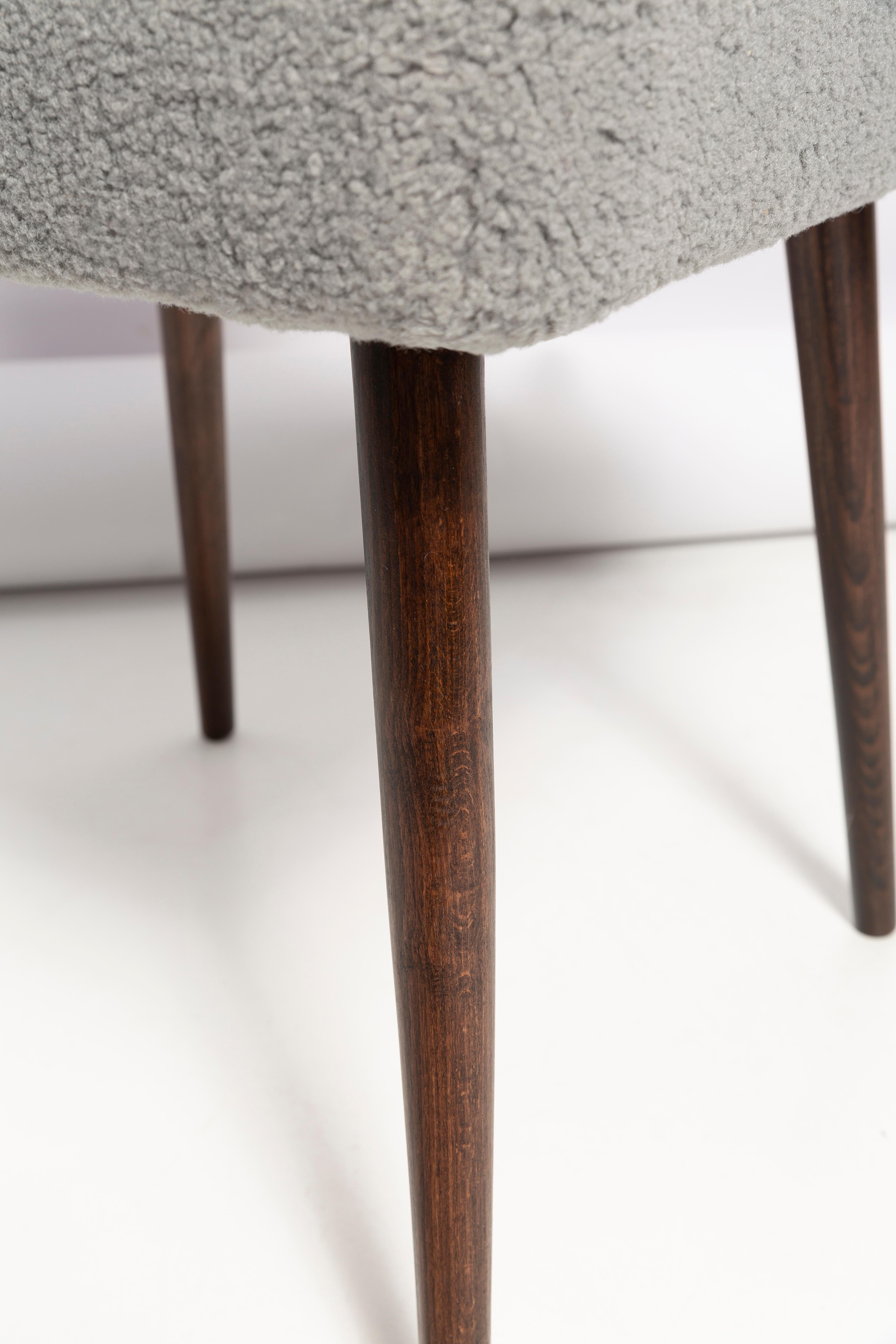 Gray Boucle 'Shell' Chair, Dark Brown Beech Wood, Poland, 1960s For Sale 4