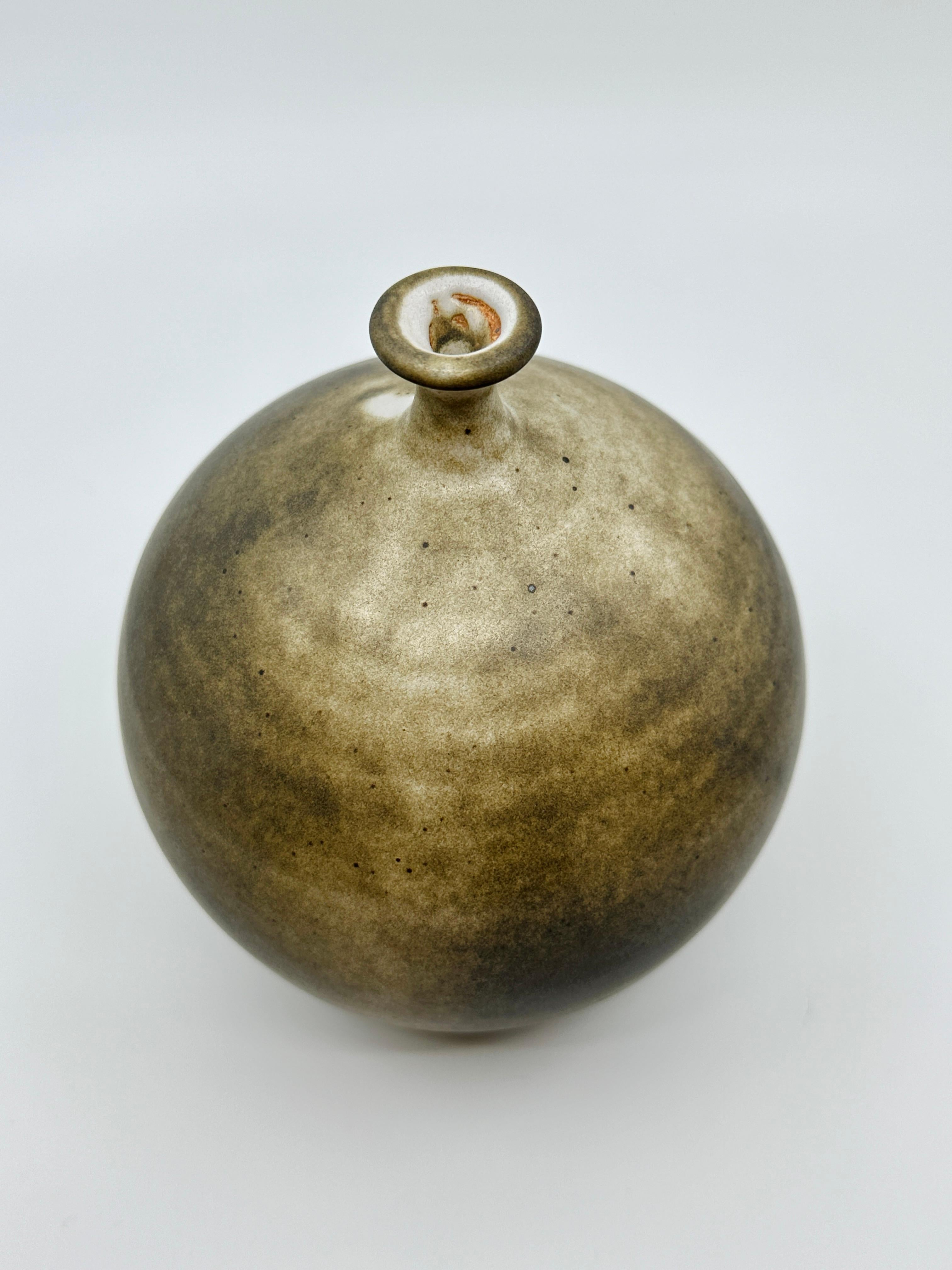 American Gray/brown little neck vessel no. 33 For Sale