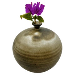 Vase à petit col gris/brun no. 34