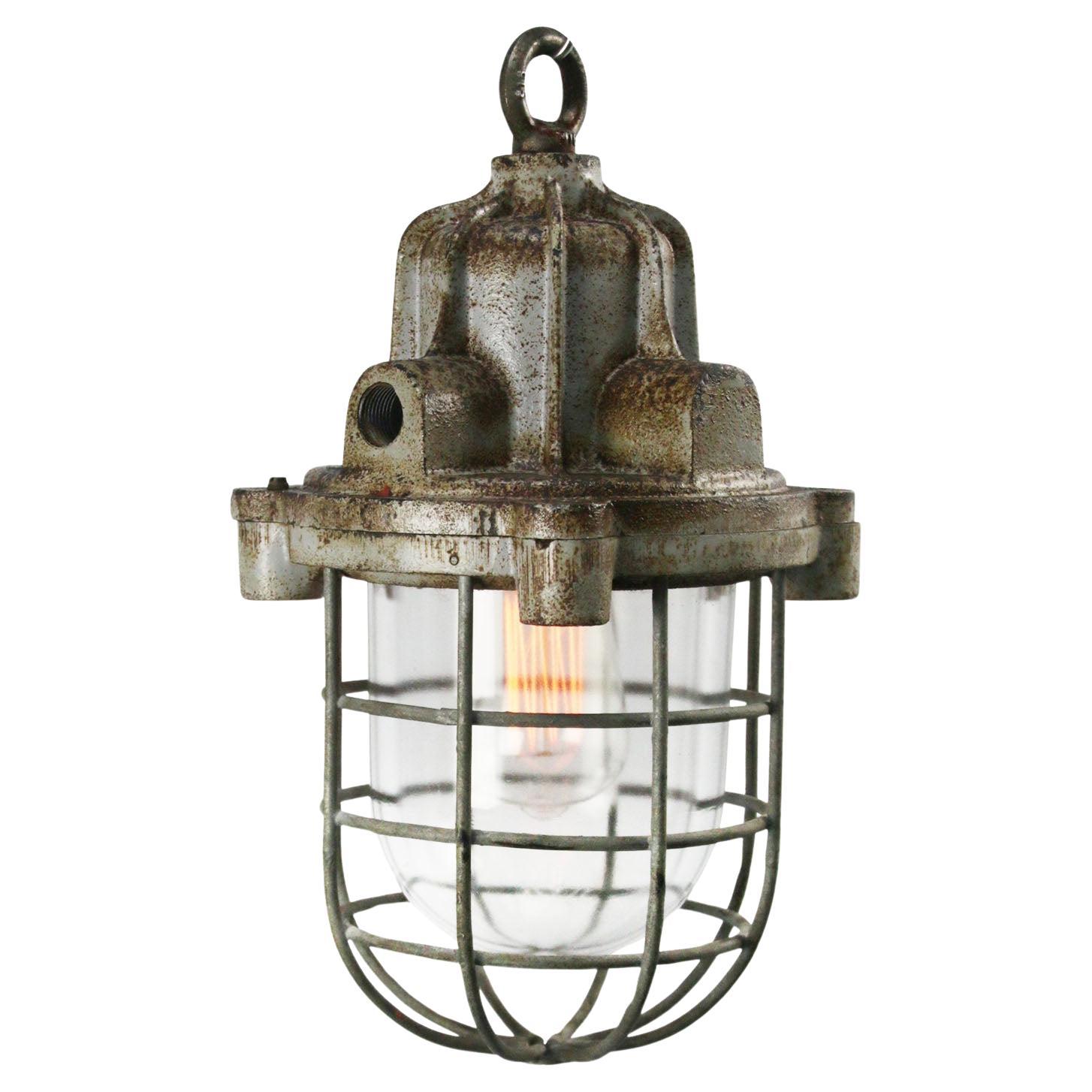 Lampe pendante en fonte grise, vintage industriel, verre transparent en vente