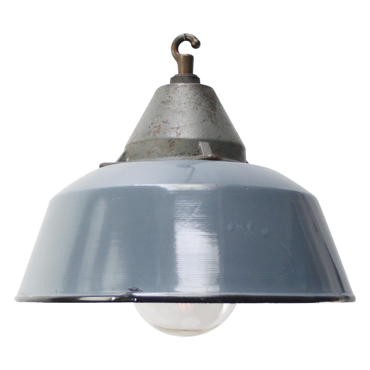Gray Enamel Vintage Industrial Cast Iron Clear Glass Pendant Lights For Sale 1