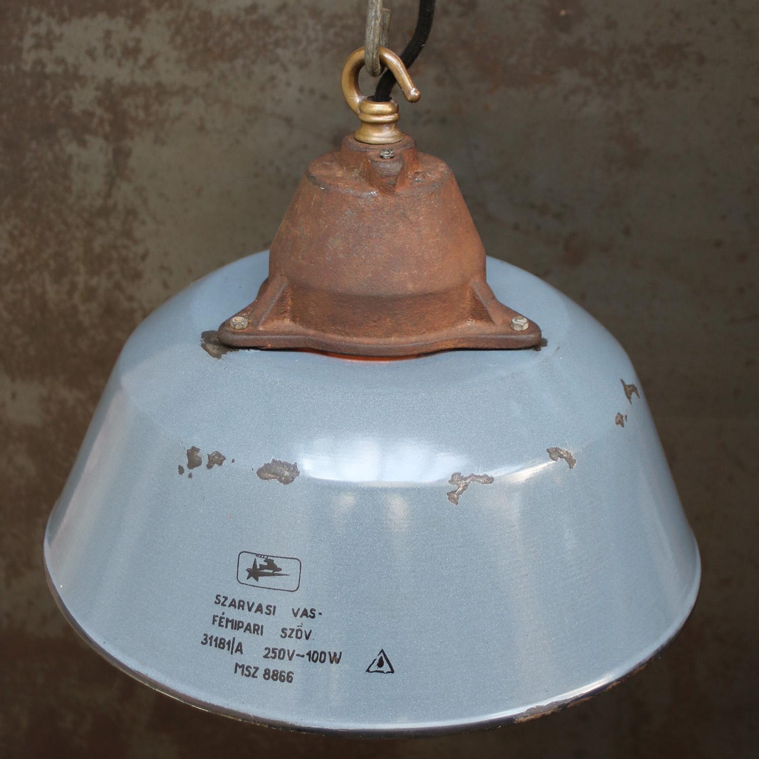 Gray Enamel Vintage Industrial Clear Glass Cast Iron Pendant Lights In Good Condition For Sale In Amsterdam, NL