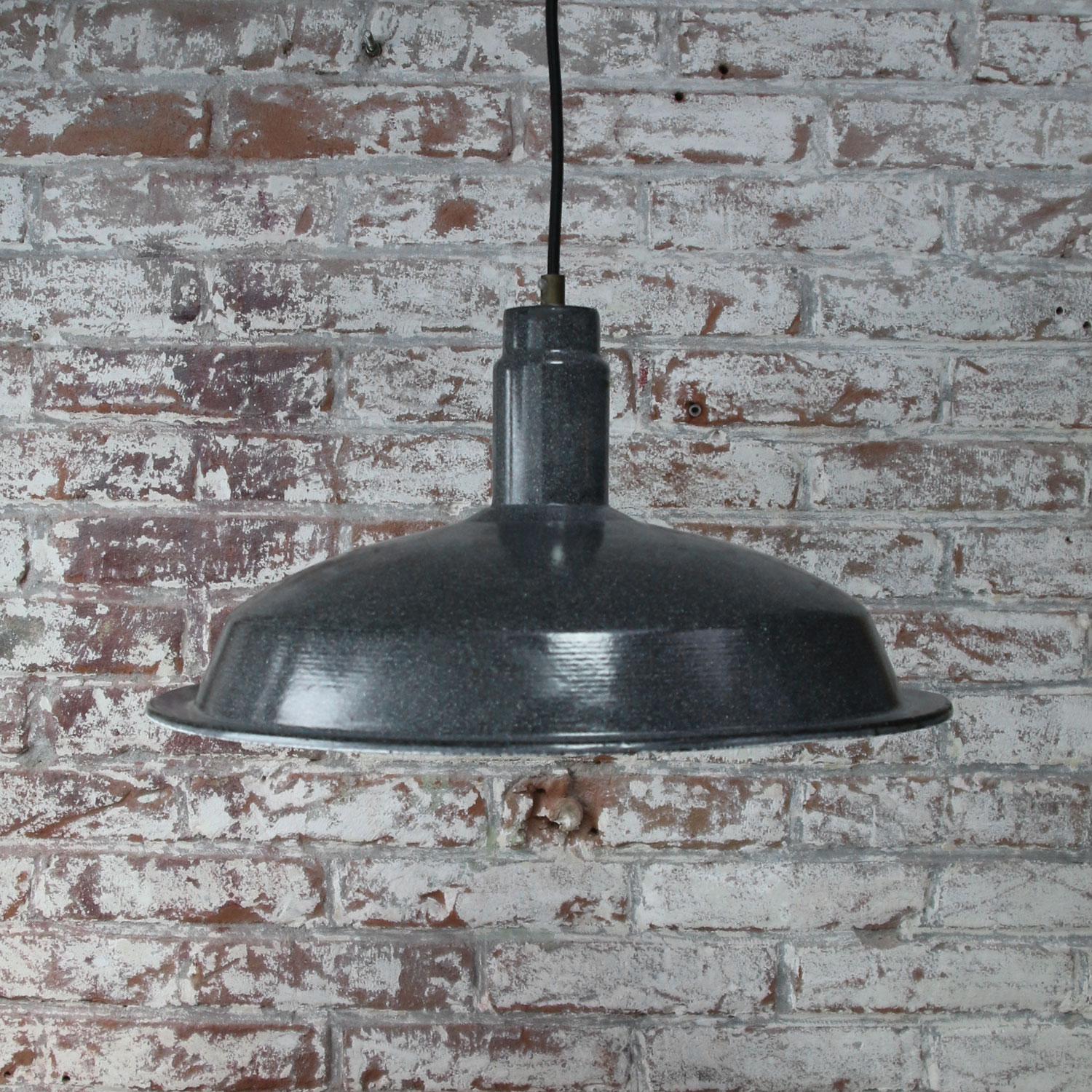 Gray Enamel Vintage Industrial Factory Pendant Lamp In Good Condition For Sale In Amsterdam, NL