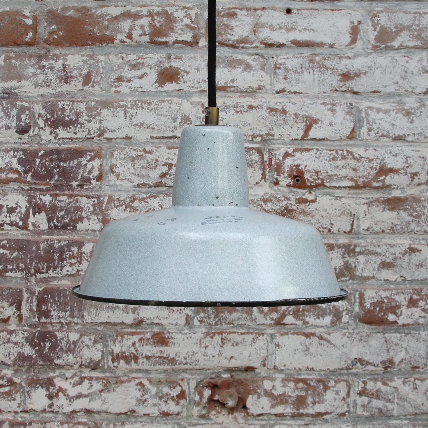 Gray Enamel Vintage Industrial Factory Pendant Light In Good Condition In Amsterdam, NL