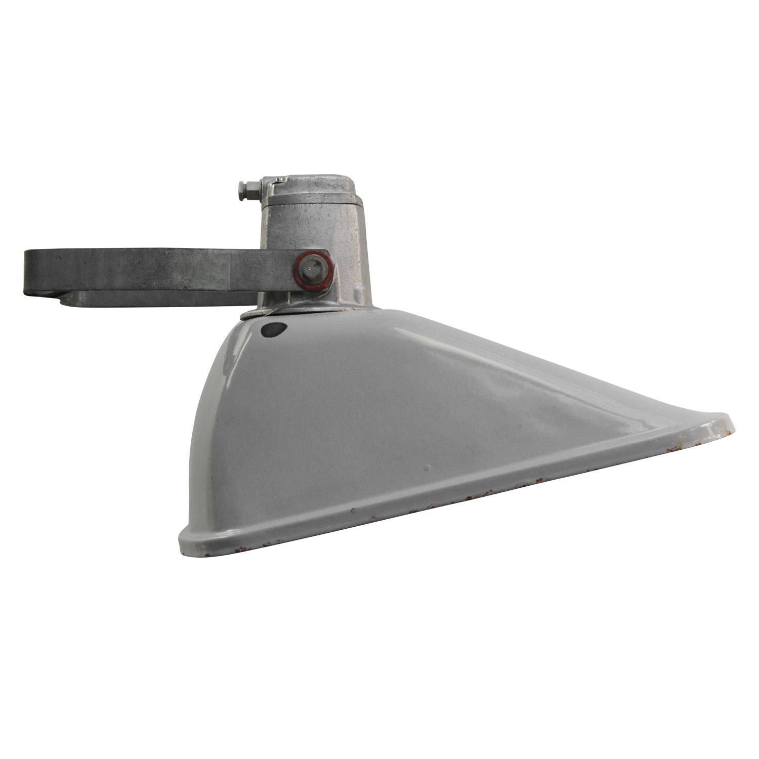 Gas station wall light. Benjamin US
adjustable in angle
gray enamel, white interior

Weight: 4.70 kg / 10.4 lb

Priced per individual item. All lamps have been made suitable by international standards for incandescent light bulbs,