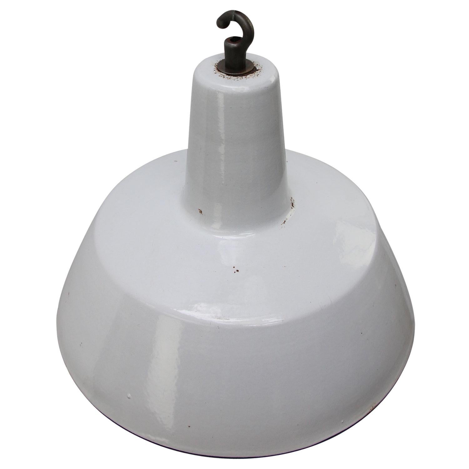 Industrial hanging lamp made by Philips, Holland. 
Gray enamel white interior.

Weight : 2.00 kg / 4.4 lb

Priced per individual item. All lamps have been made suitable by international standards for incandescent light bulbs, energy-efficient