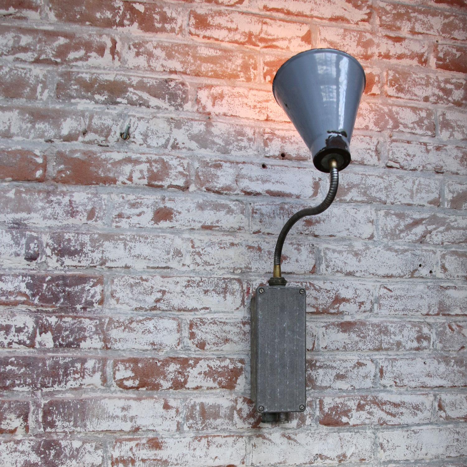 Gray Enamel Vintage Industrial Metal Flexible Arm Wall Light In Good Condition In Amsterdam, NL