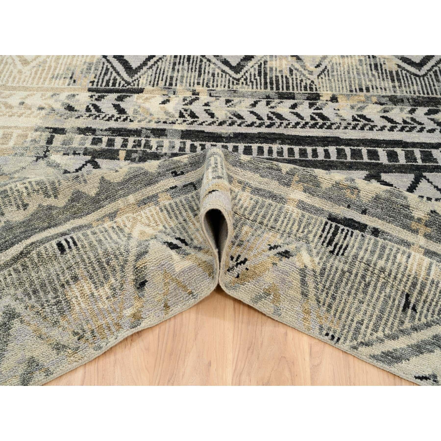 Grauer handgeknüpfter Teppich aus reiner Wolle in Ethnic Geometric Design 9'9
