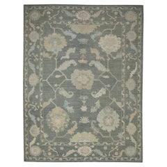 Türkischer Oushak-Teppich aus handgewebter Wolle mit grauem, geblümtem Design, 8' x 10'6"