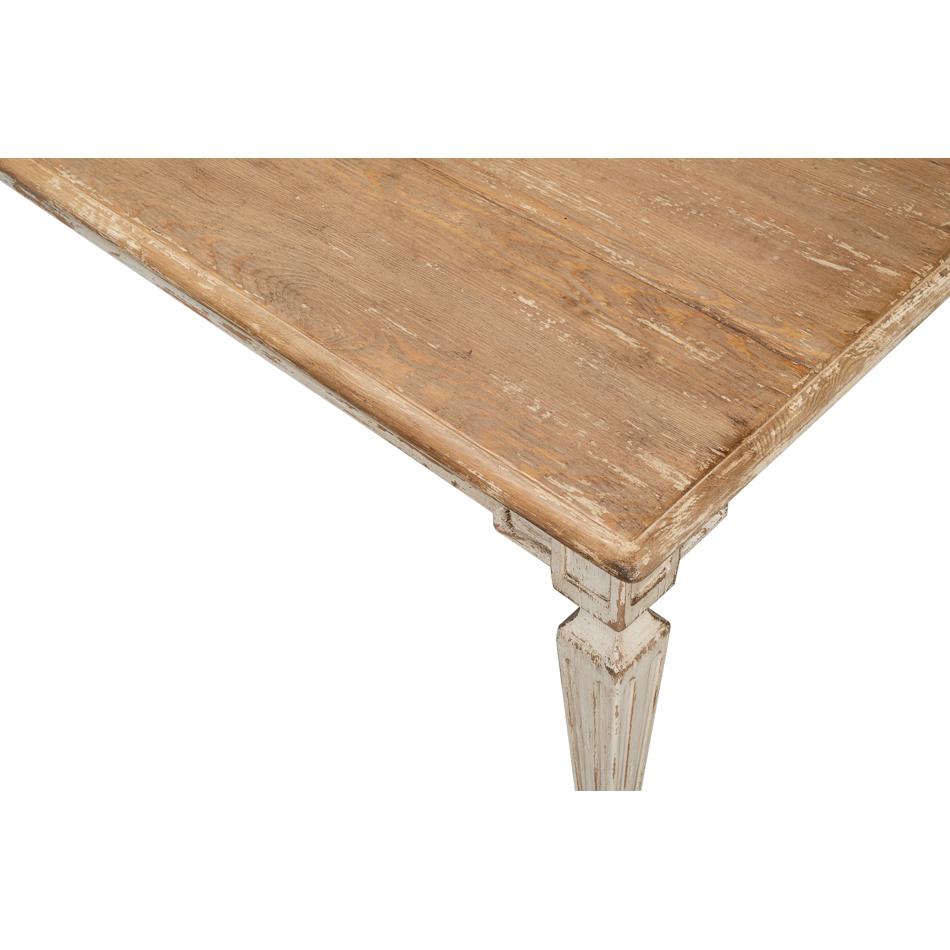 Table de salle à manger provinciale française grise Neuf - En vente à Westwood, NJ