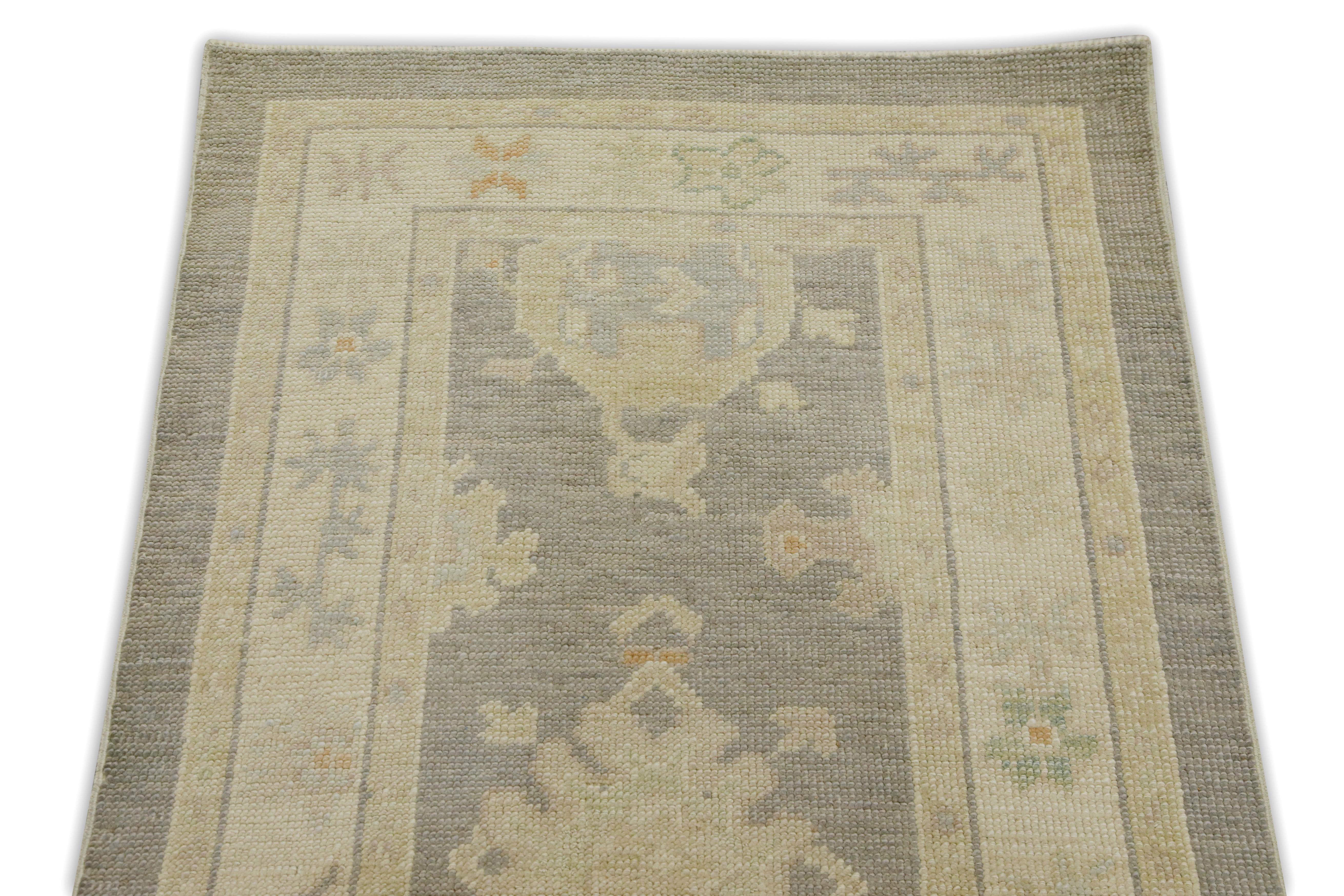 Gray Geometric Design Handwoven Wool Turkish Oushak Runner In New Condition For Sale In Houston, TX