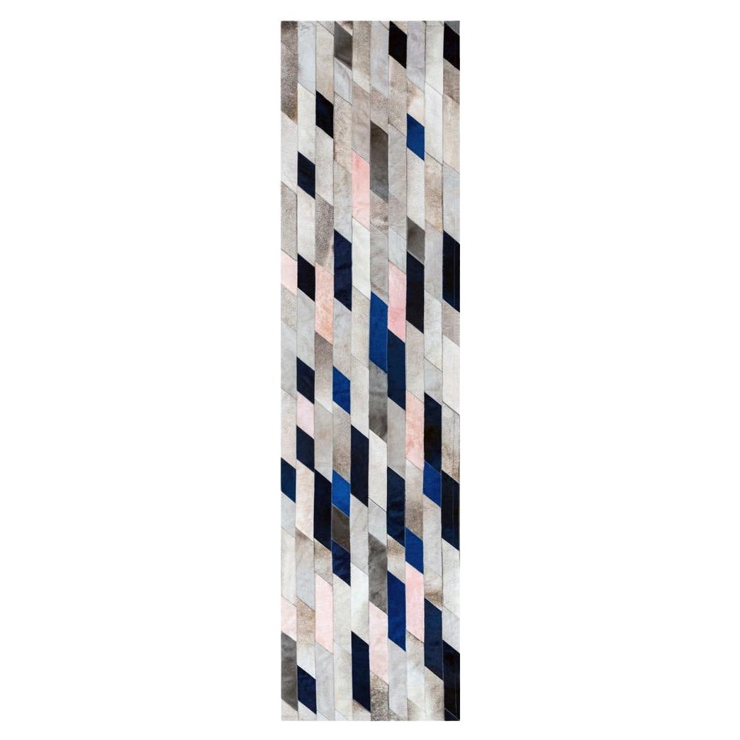 Grau Grün Blau und Light Pink Anpassbare Astila Navy Rindsleder Läufer X-Large im Angebot