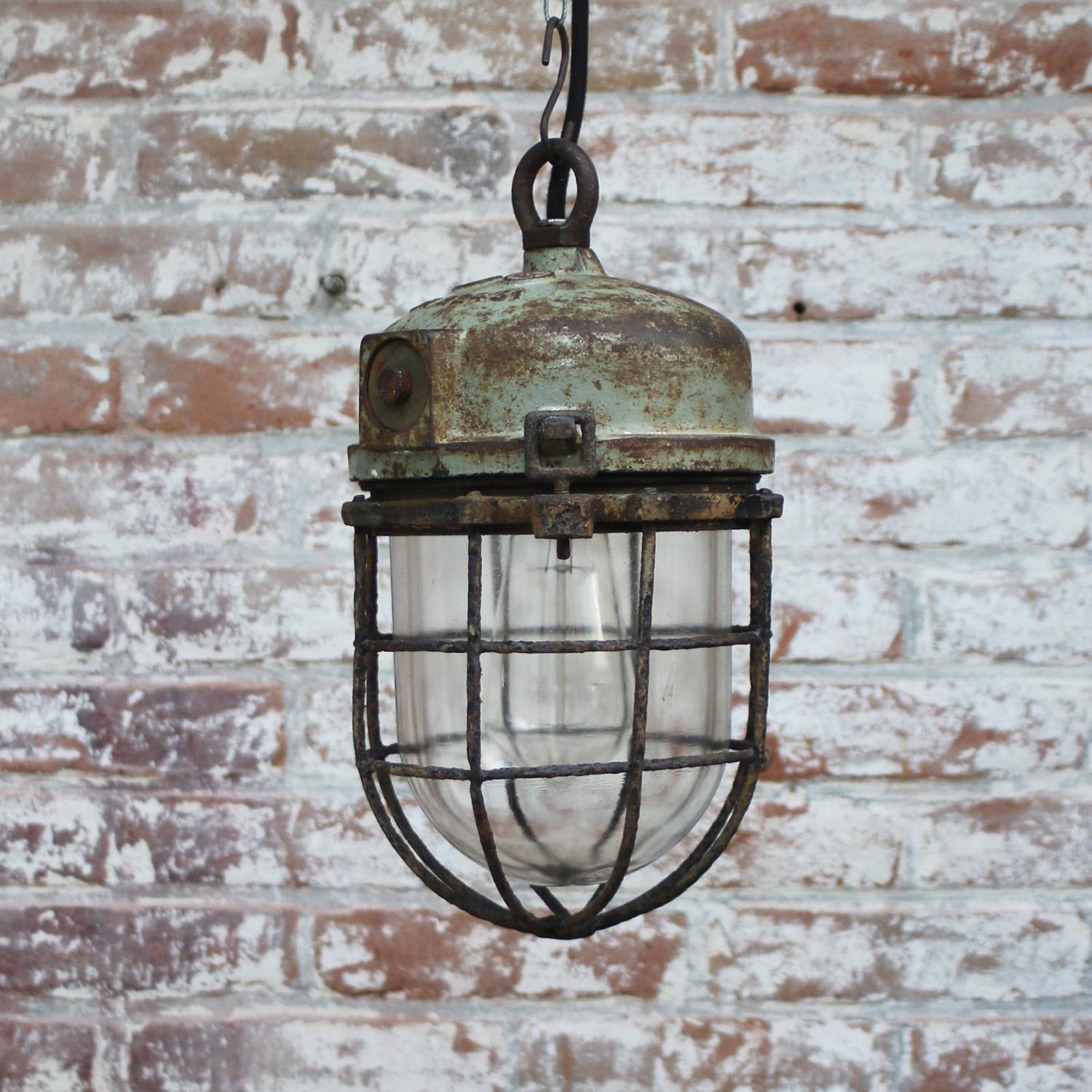 Gray Green Metal Vintage Industrial Clear Glass Pendant Light In Good Condition For Sale In Amsterdam, NL