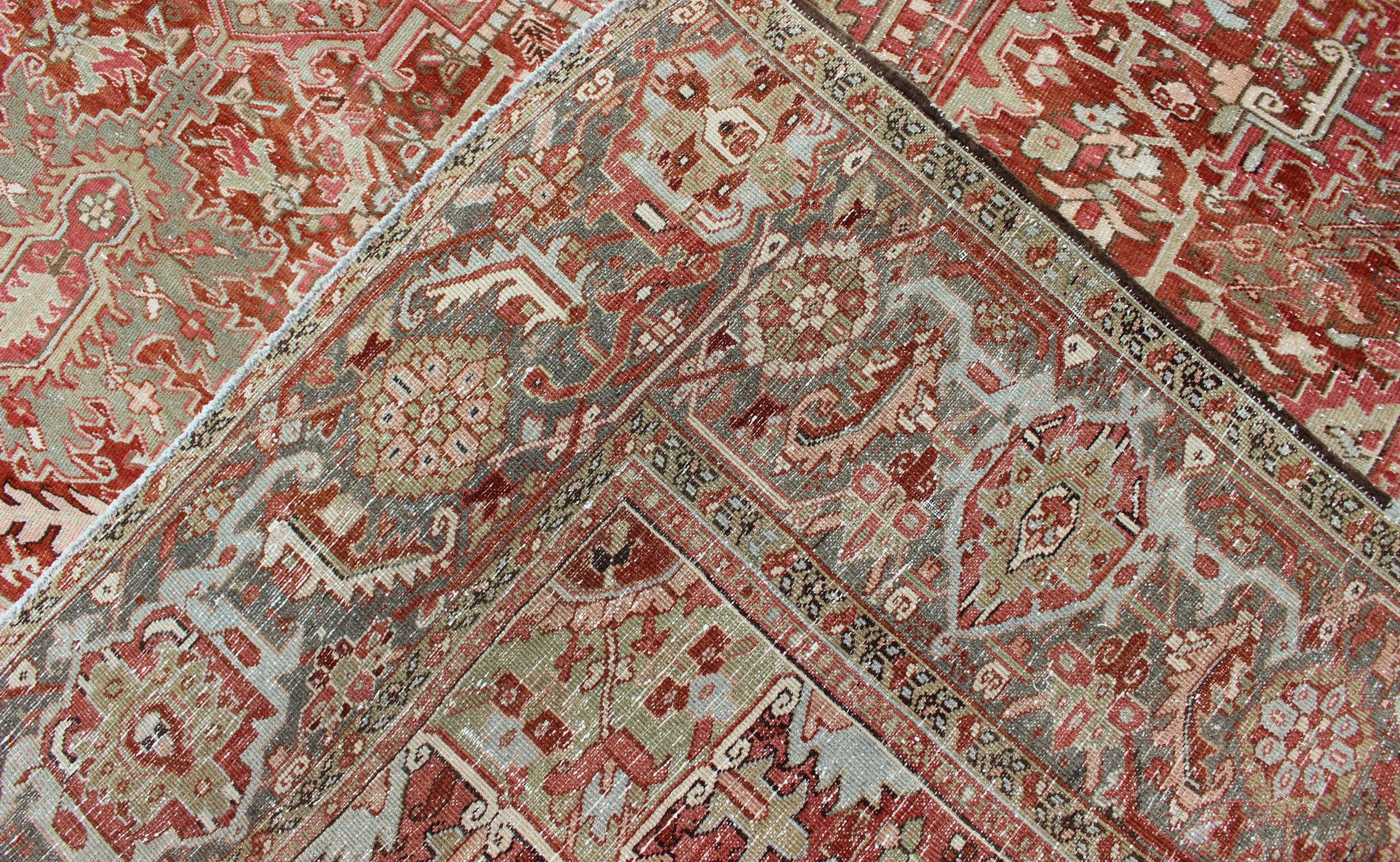 Gray Green, Taupe border, Soft Red Persian Heriz with Geometric Medallion In Good Condition For Sale In Atlanta, GA