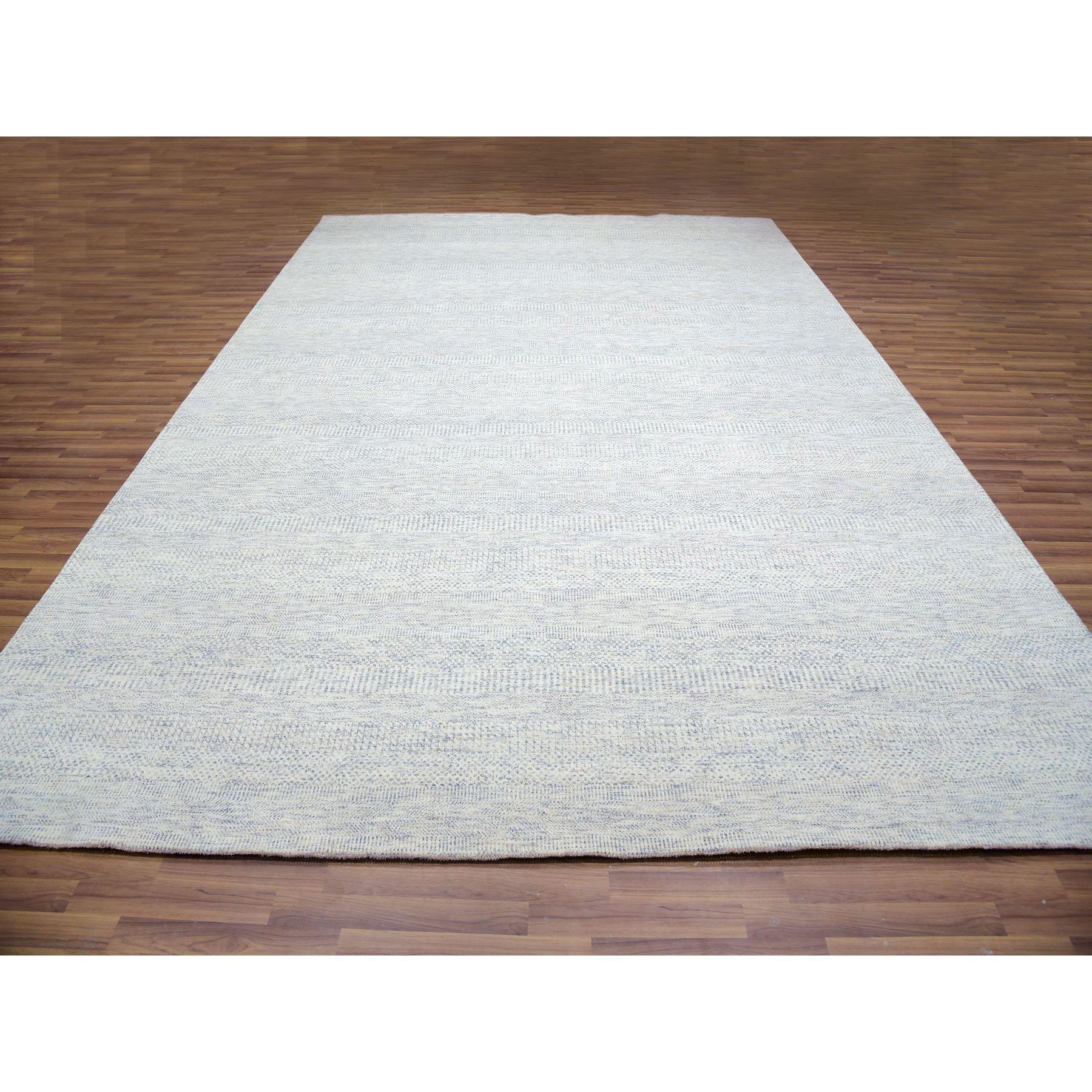 Grauer handgeknüpfter Shabby Chic Oriental-Teppich aus reiner Wolle mit Grasdesign 10'1