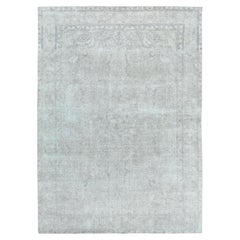 Handgeknüpfter, grauer, dünner, handgeknüpfter Vintage-Teppich aus persischer Täbris und Wolle im Used-Look