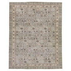 Grauer handgefertigter moderner Wollteppich im Khotan-Stil mit Allover-Motiv