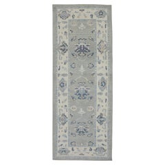 Tapis de couloir turc Oushak en laine grise tissée à la main, 4'1" X 10'6"