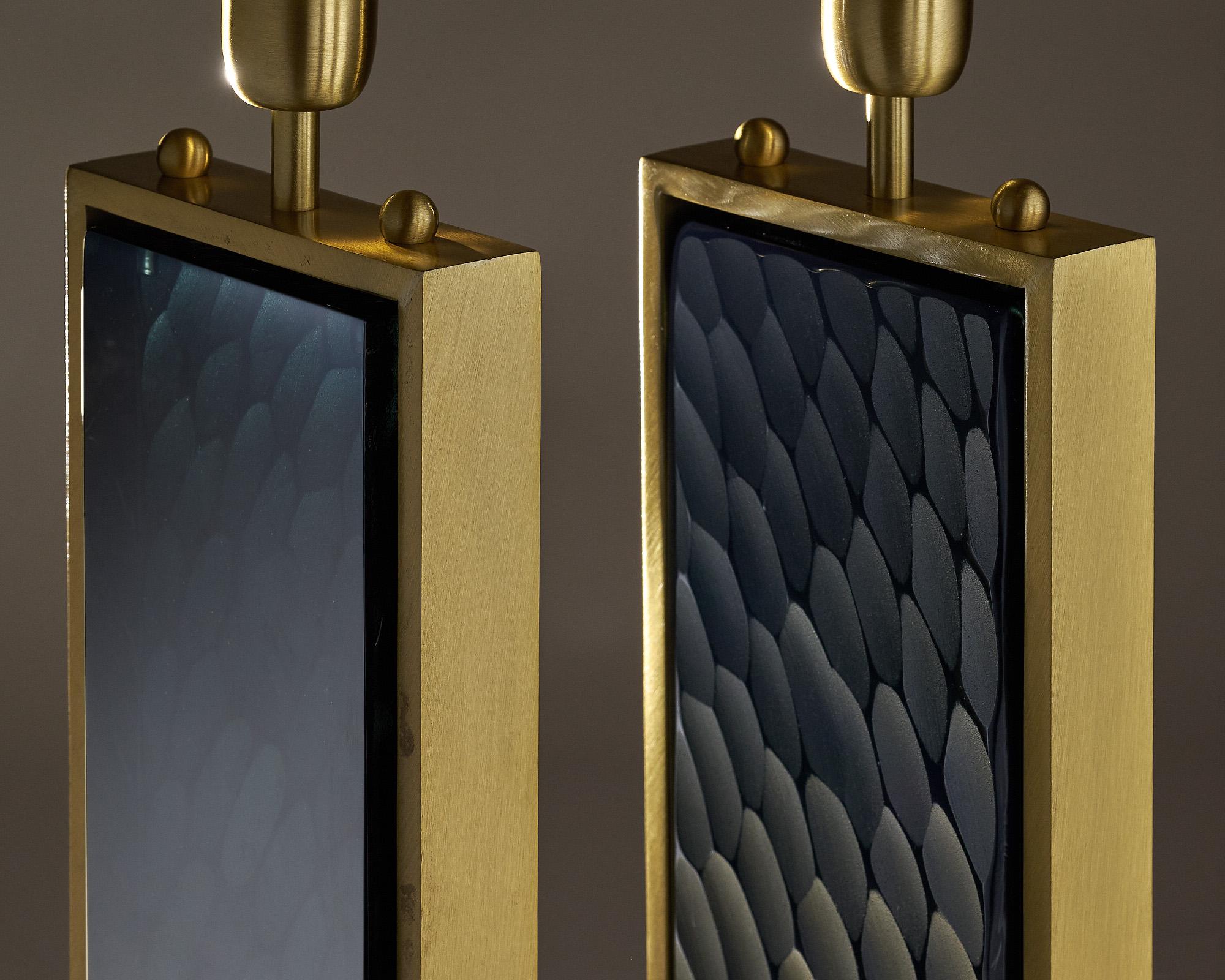 Lámparas de mesa de cristal de Murano y latón en tonos grises en venta 2