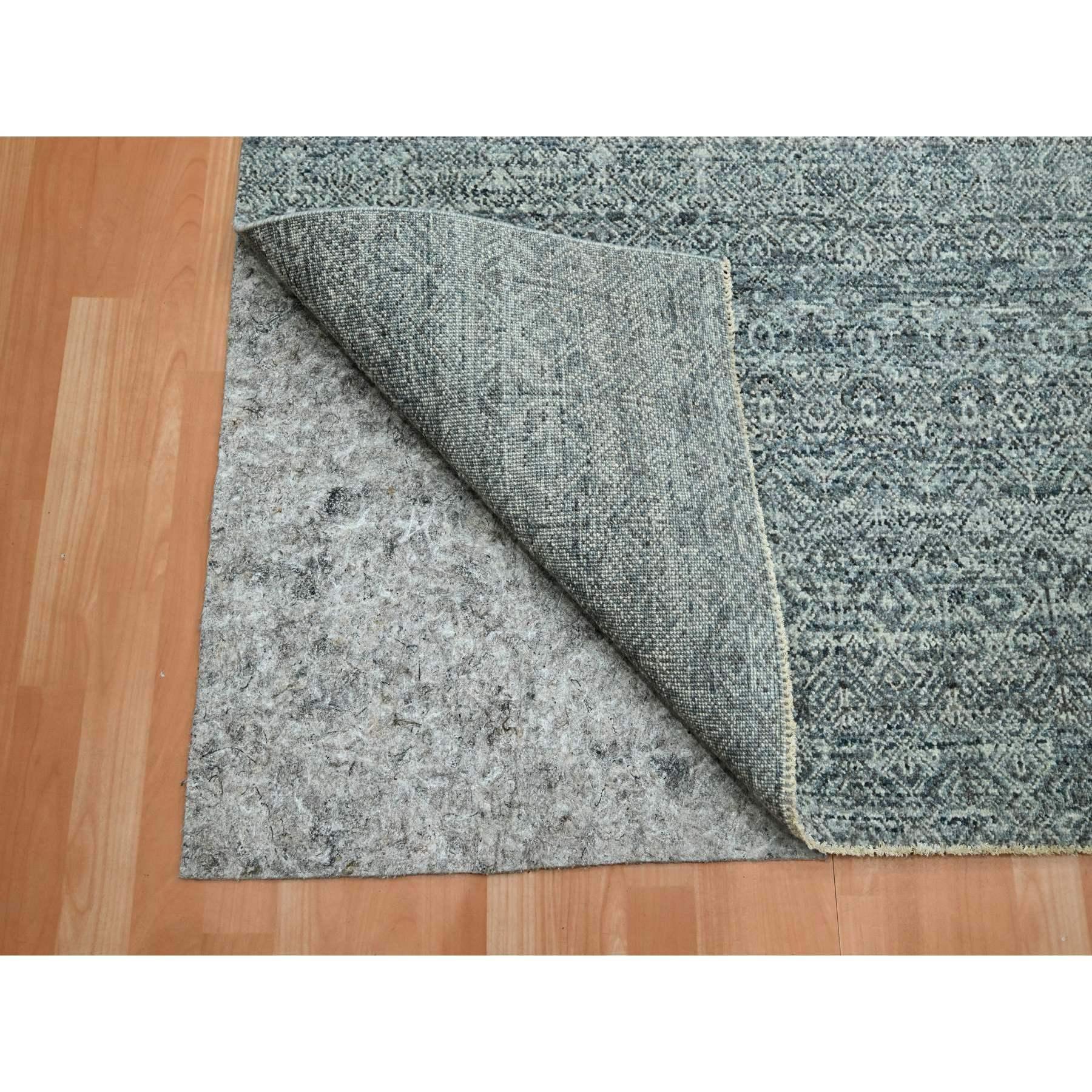 Indien Tapis gris Kohinoor Herat à poils doux en pure laine noué à la main avec petit motif de diamants en vente