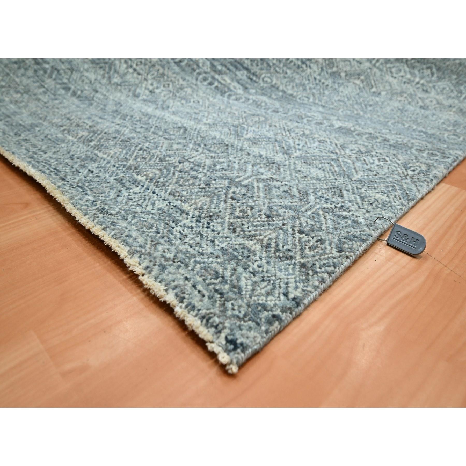 Tapis gris Kohinoor Herat à poils doux en pure laine noué à la main avec petit motif de diamants Neuf - En vente à Carlstadt, NJ