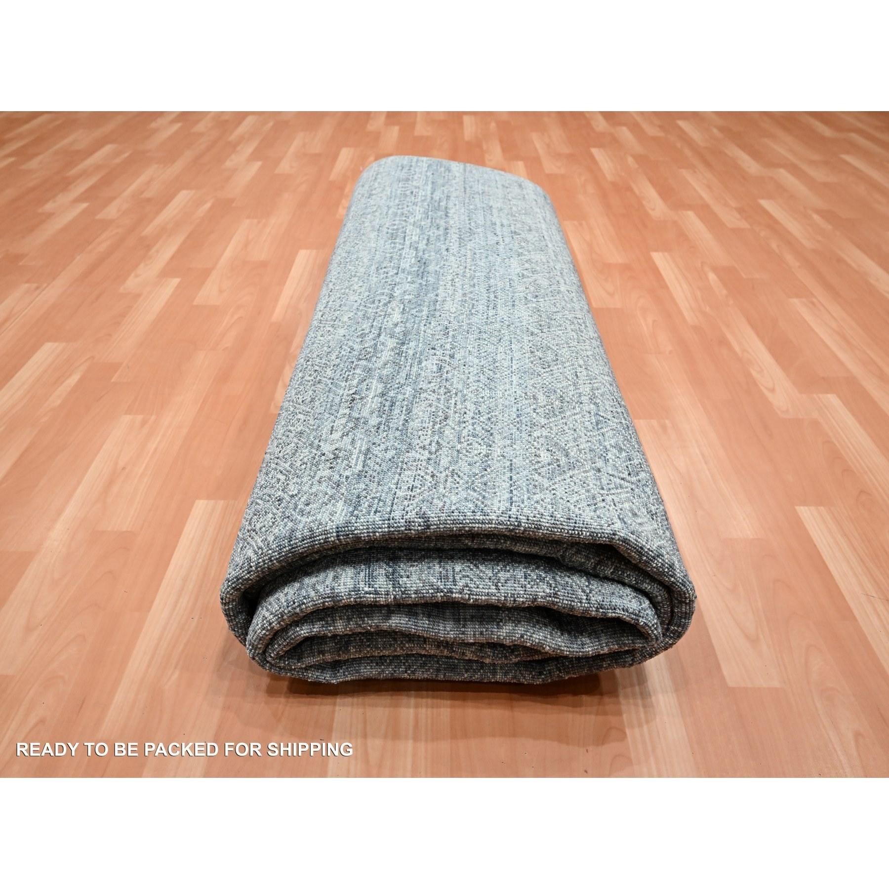 Tapis gris Kohinoor Herat à poils doux en pure laine noué à la main avec petit motif de diamants en vente 1