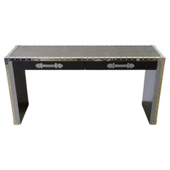 Console en cuir gris et acier inoxydable de Fabio Ltd