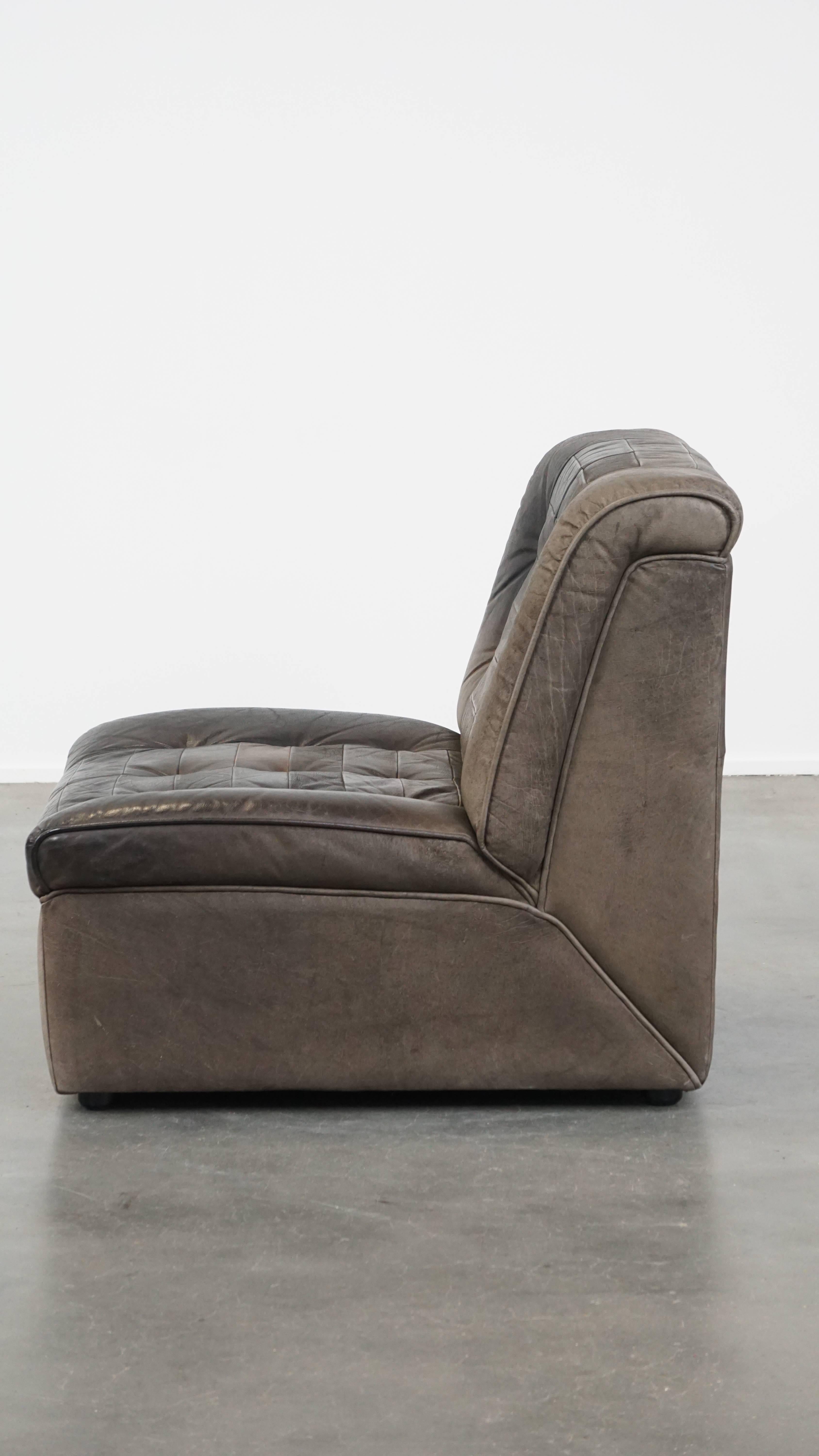 Grauer Design-Sessel aus Leder aus den 70er Jahren (20. Jahrhundert) im Angebot